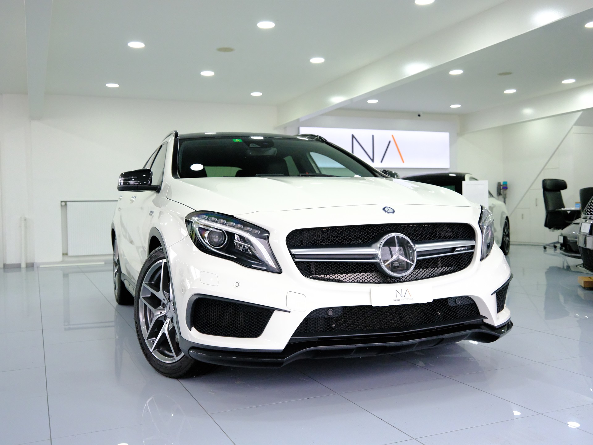 MERCEDES-BENZ GLA 45 AMG 4Matic 7G-DCT