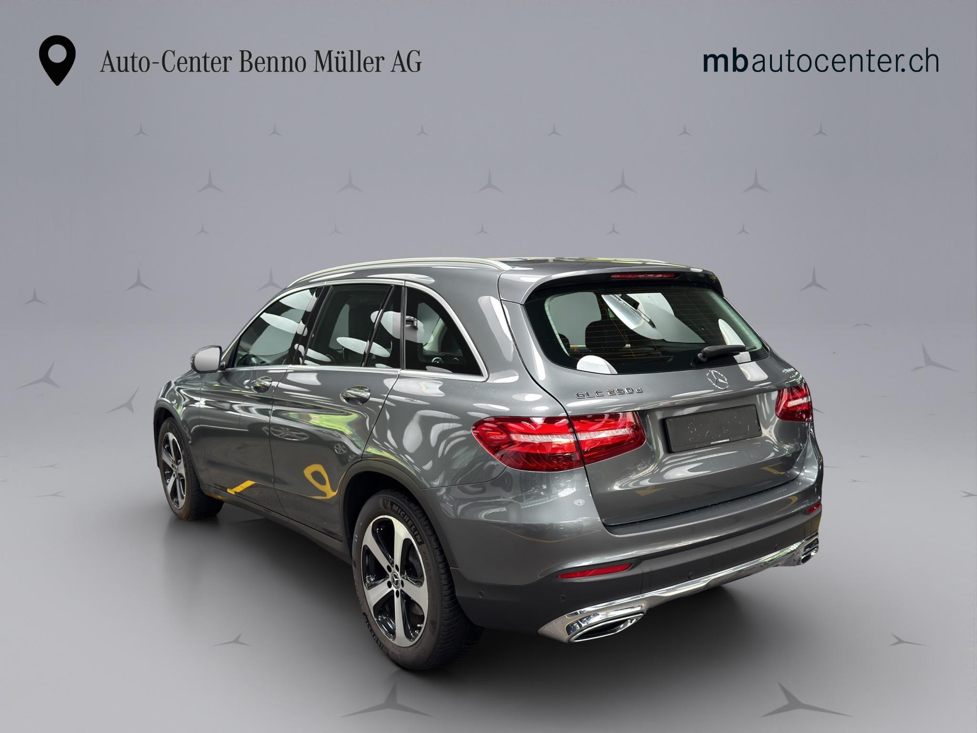 MERCEDES-BENZ GLC 250 d 4m-showroom-element-2