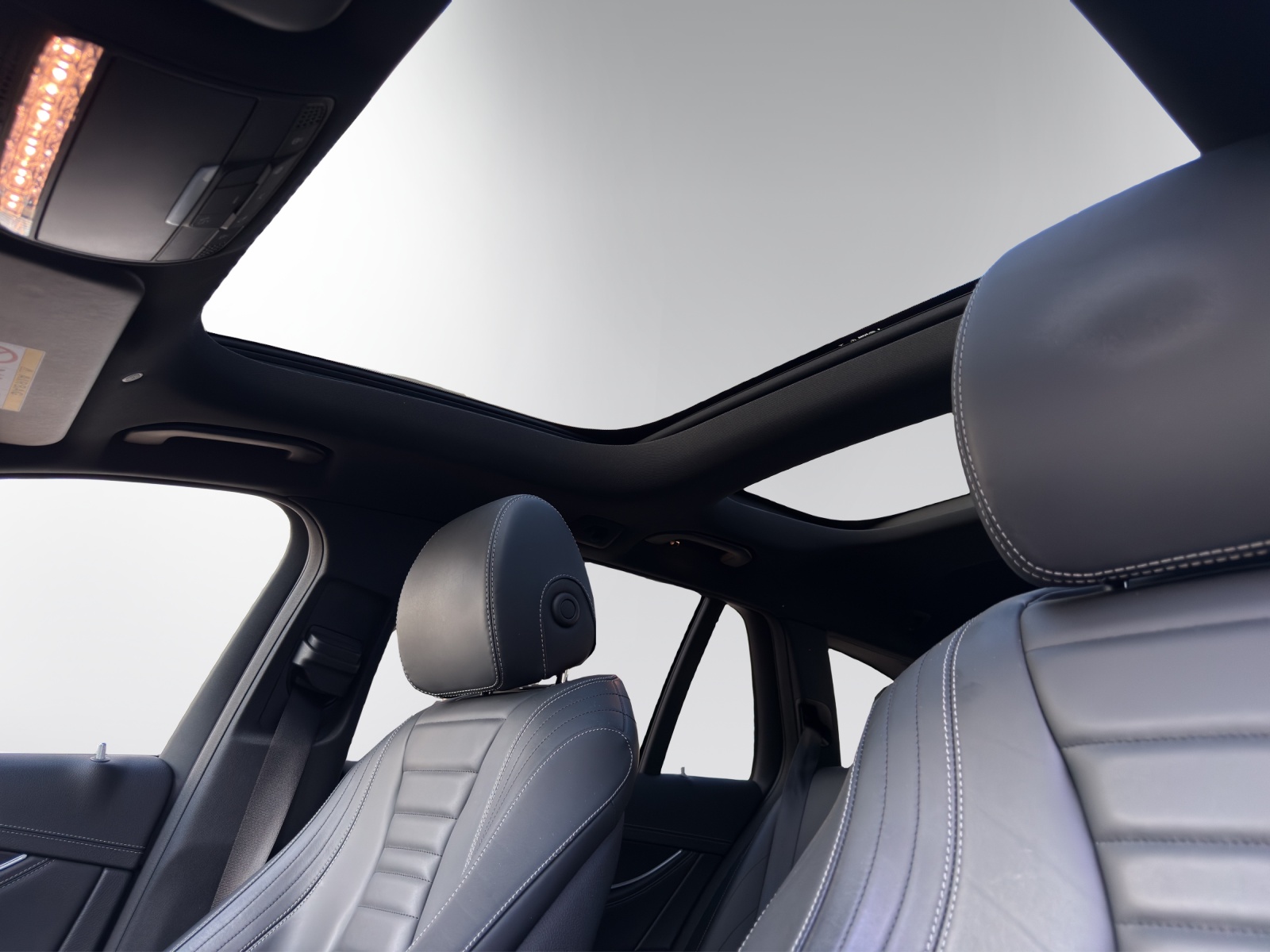 Image MERCEDES-BENZ E-220 E 220 d Swiss Star AMG 4M