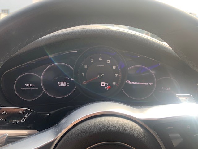 PORSCHE Panamera 4 Sport Turismo 10 Years Edition PDK-image-10