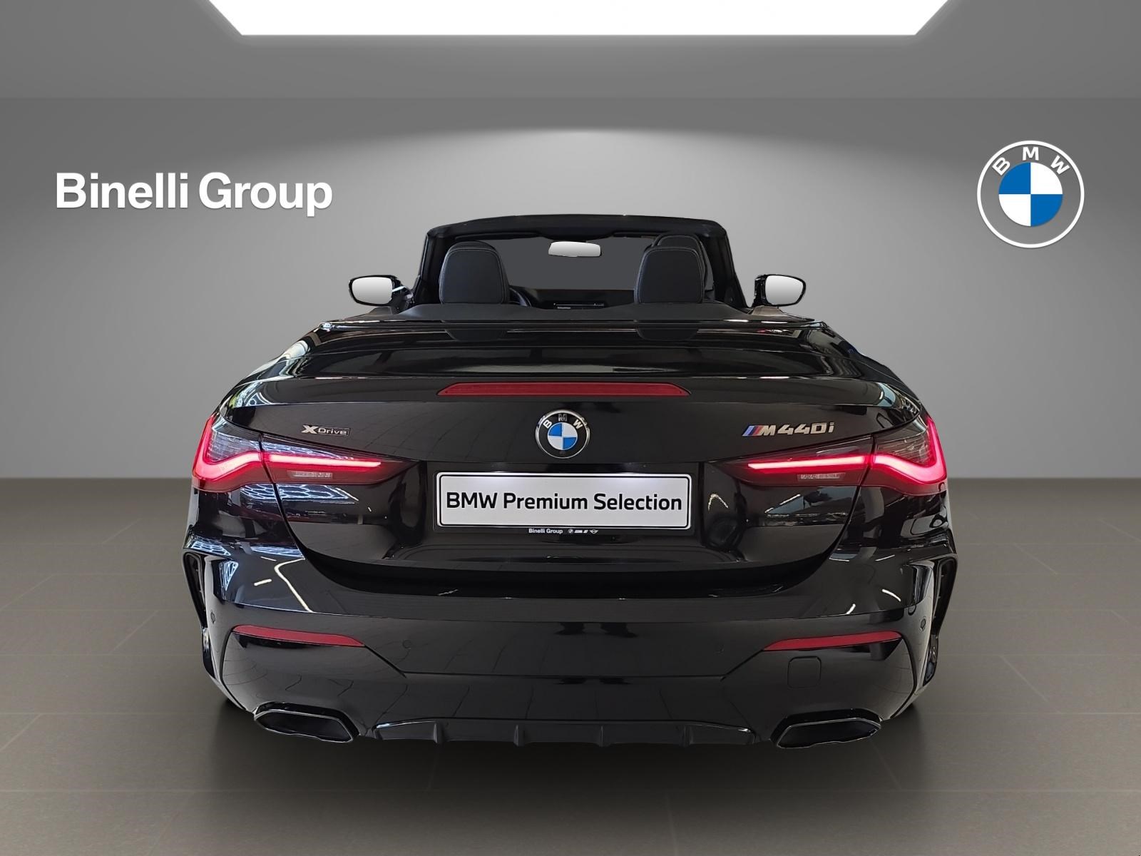 BMW M440i xDrive Cabrio-showroom-element-3