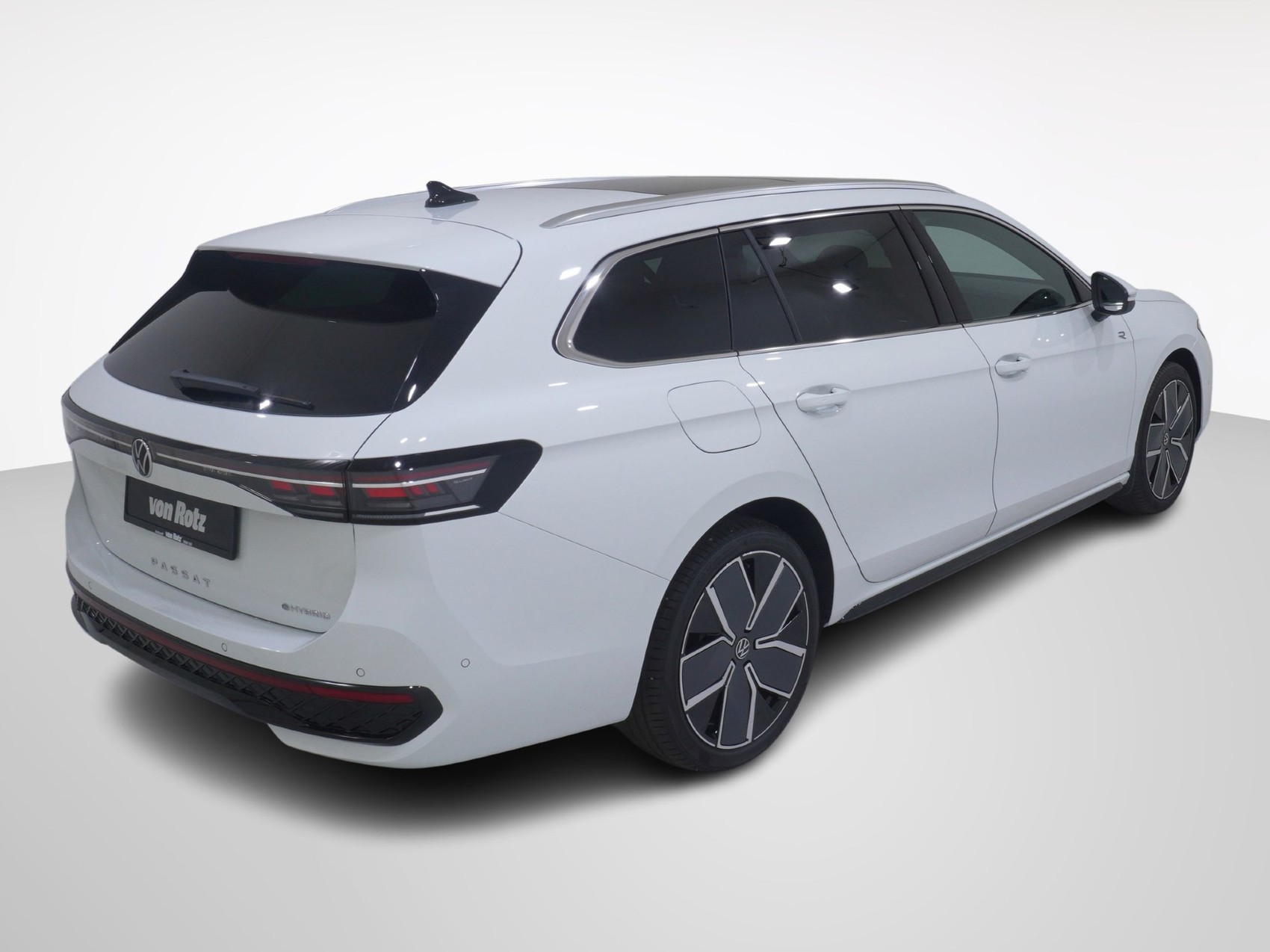 VW PASSAT Variant 1.5 TSI Plug-in-Hybrid R-Line-image-5