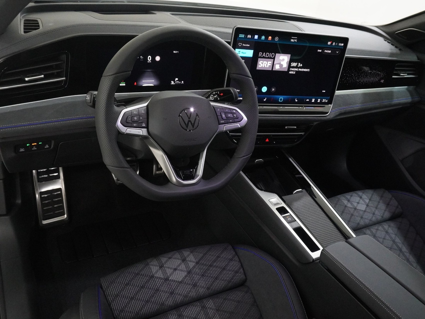 VW PASSAT Variant 1.5 TSI Plug-in-Hybrid R-Line-image-10