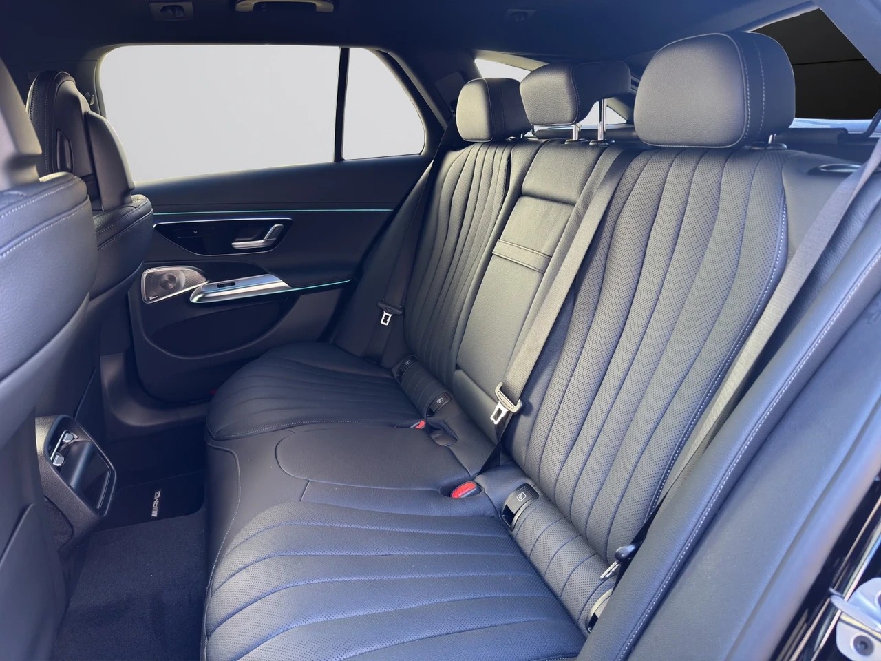 Image MERCEDES-BENZ E-300 E 300 de 4Matic 9G-Tronic