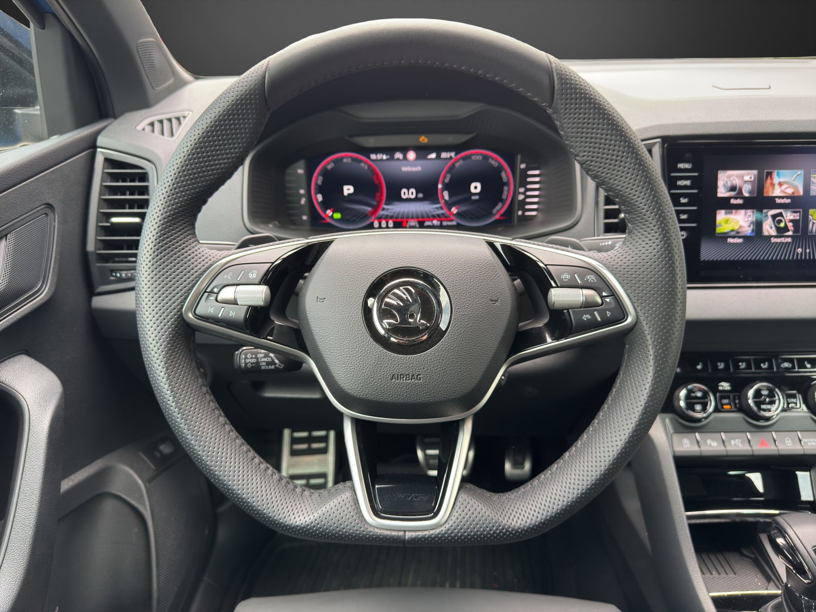 SKODA Karoq 2.0 TDI CR Sport Line 4x4 DSG-image-10