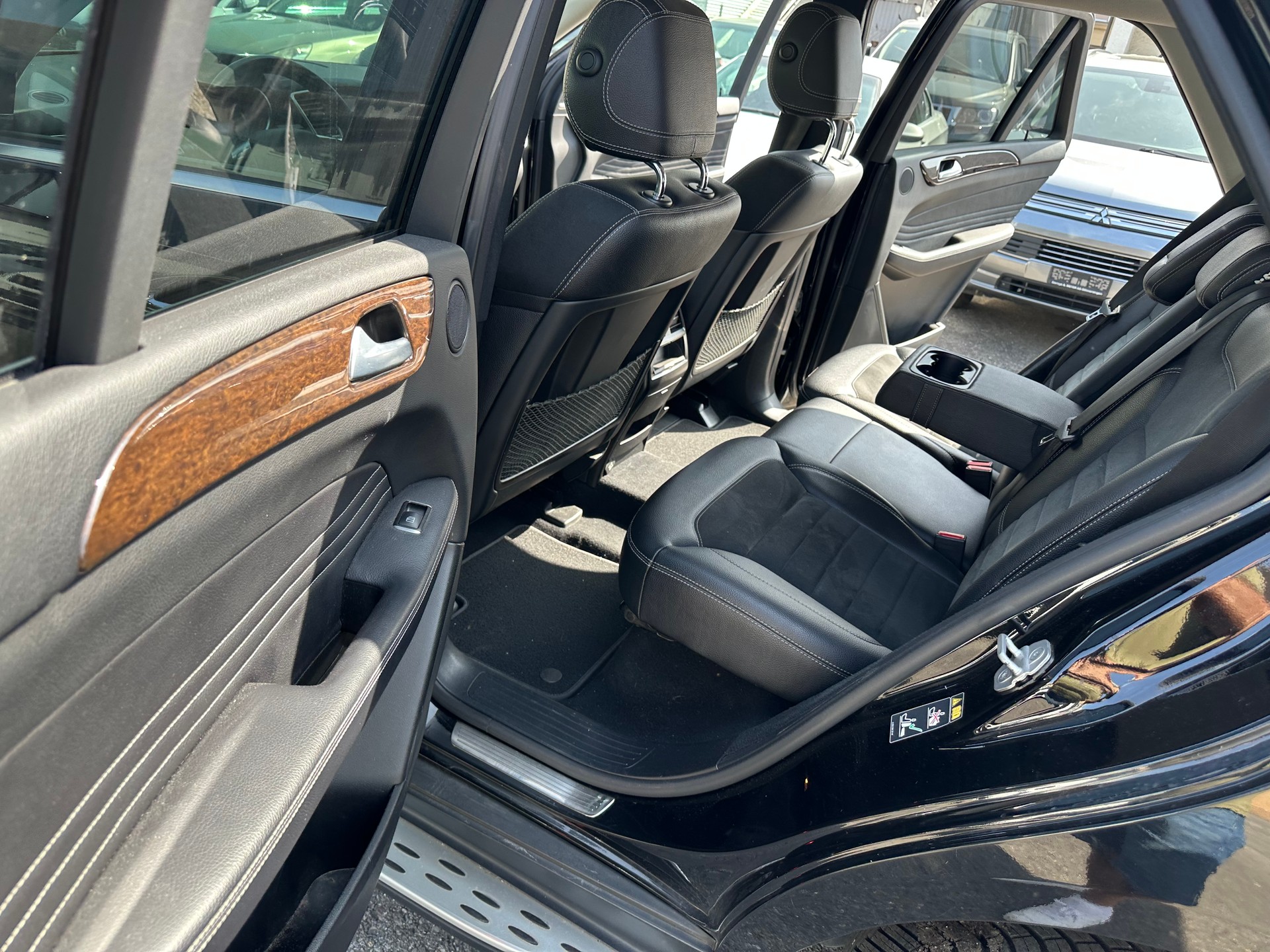 MERCEDES-BENZ ML 350 BlueEfficiency Edition 4Matic 7G-Tronic-image-9