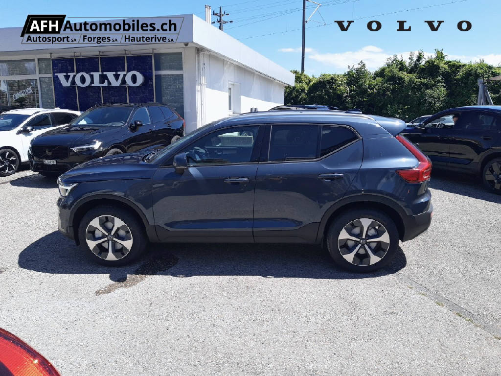VOLVO XC40 2.0 B3 MH Core-showroom-element-1