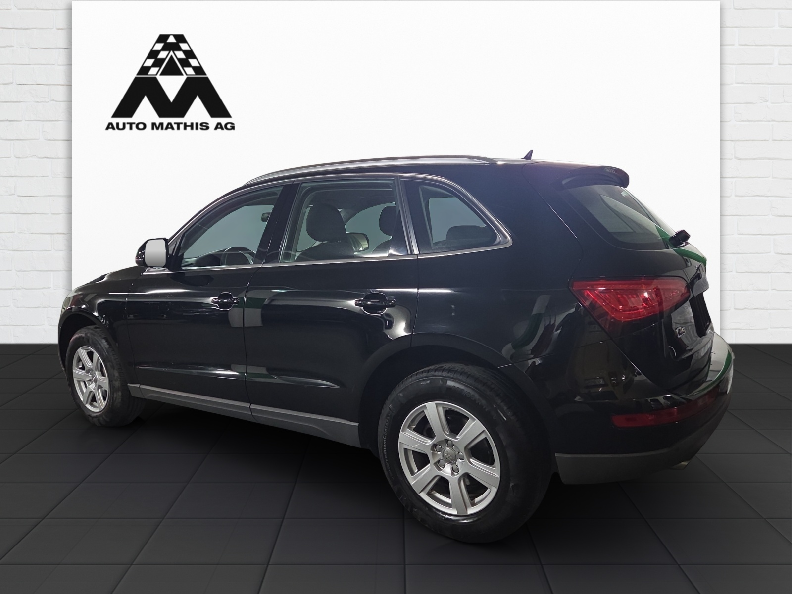 AUDI Q5 2.0 TFSI quattro tiptronic-showroom-element-3