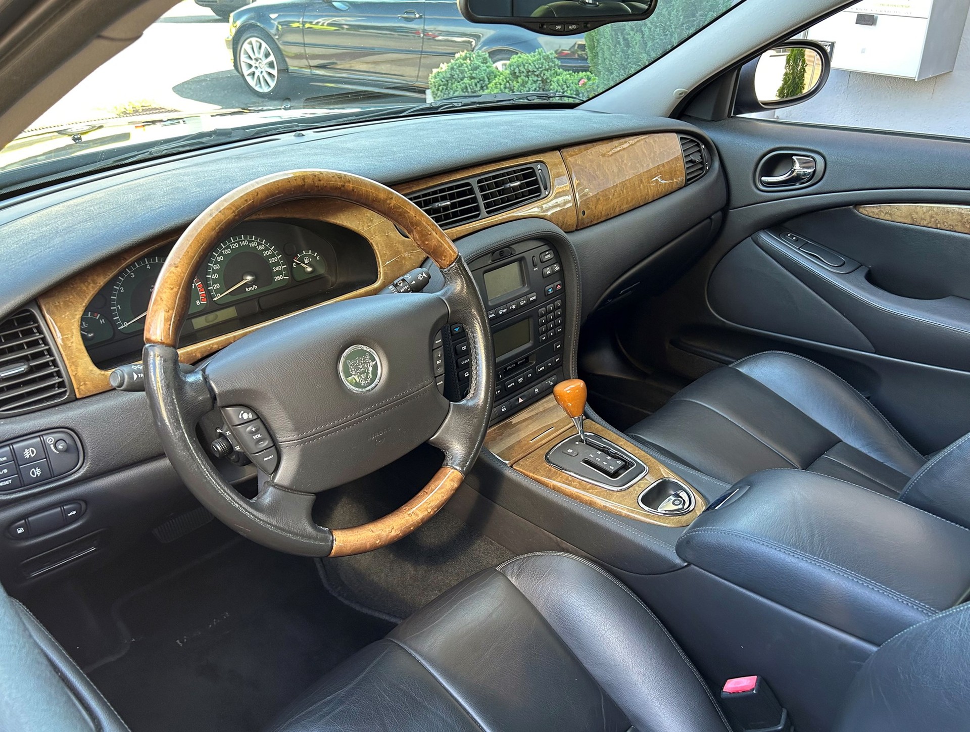 JAGUAR S-Type 3.0 V6 Executive-image-6