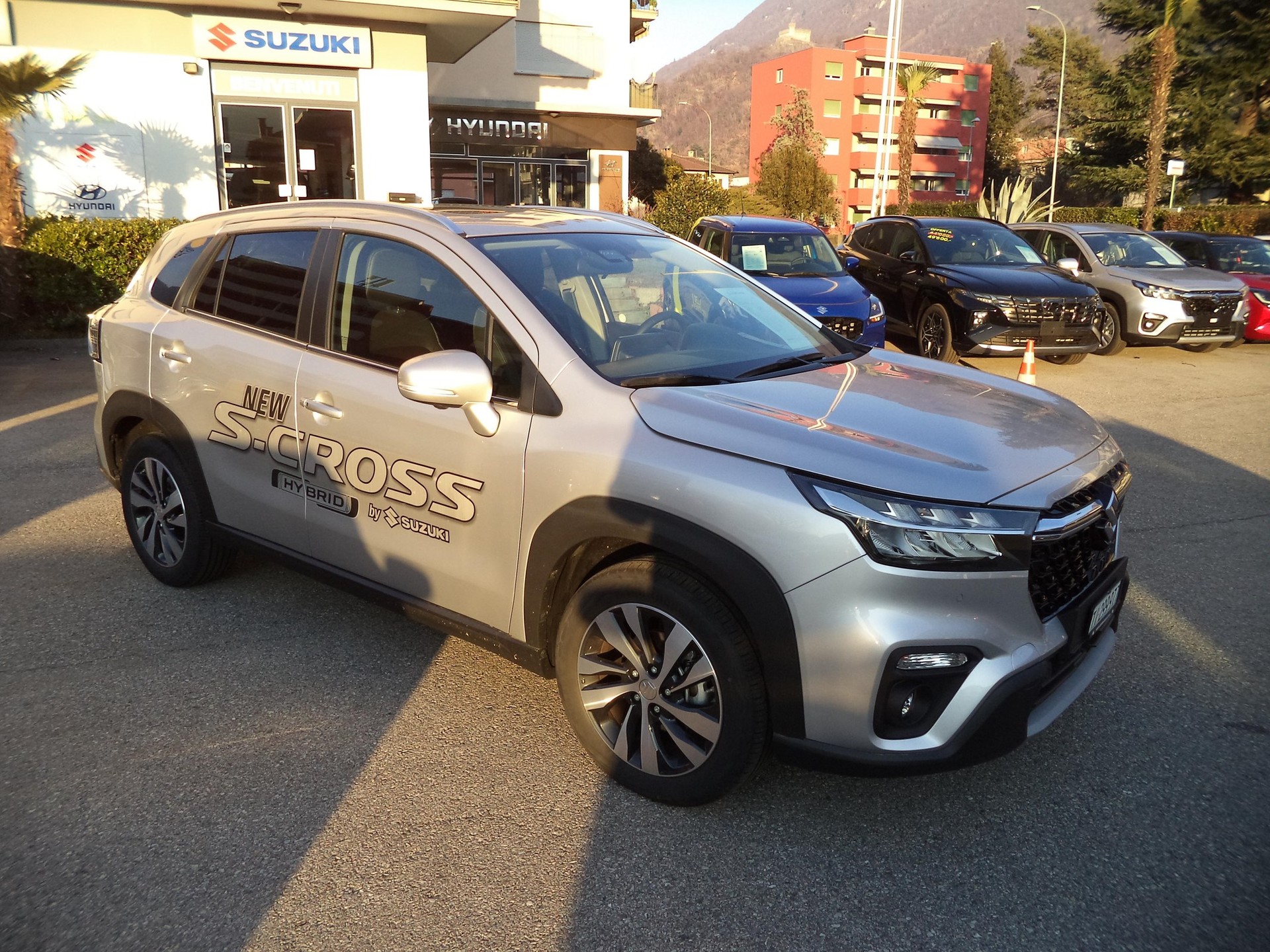 SUZUKI S-Cross 1.5 Compact Top Hybrid 4x4-showroom-element-1