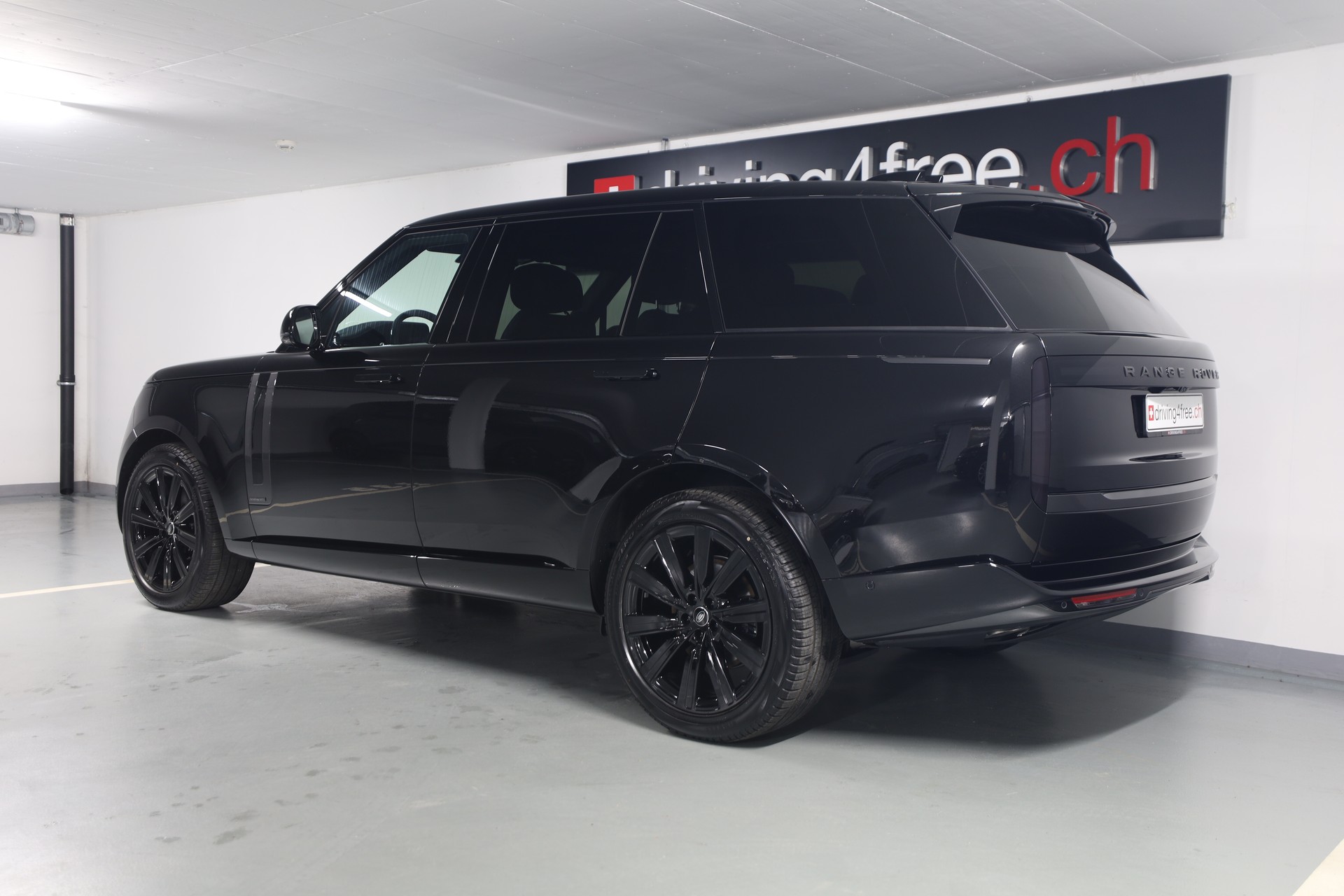 LAND ROVER Range Rover LWB 7PL P400 I6 3.0 MHEV Autobiography Automatic-showroom-element-2