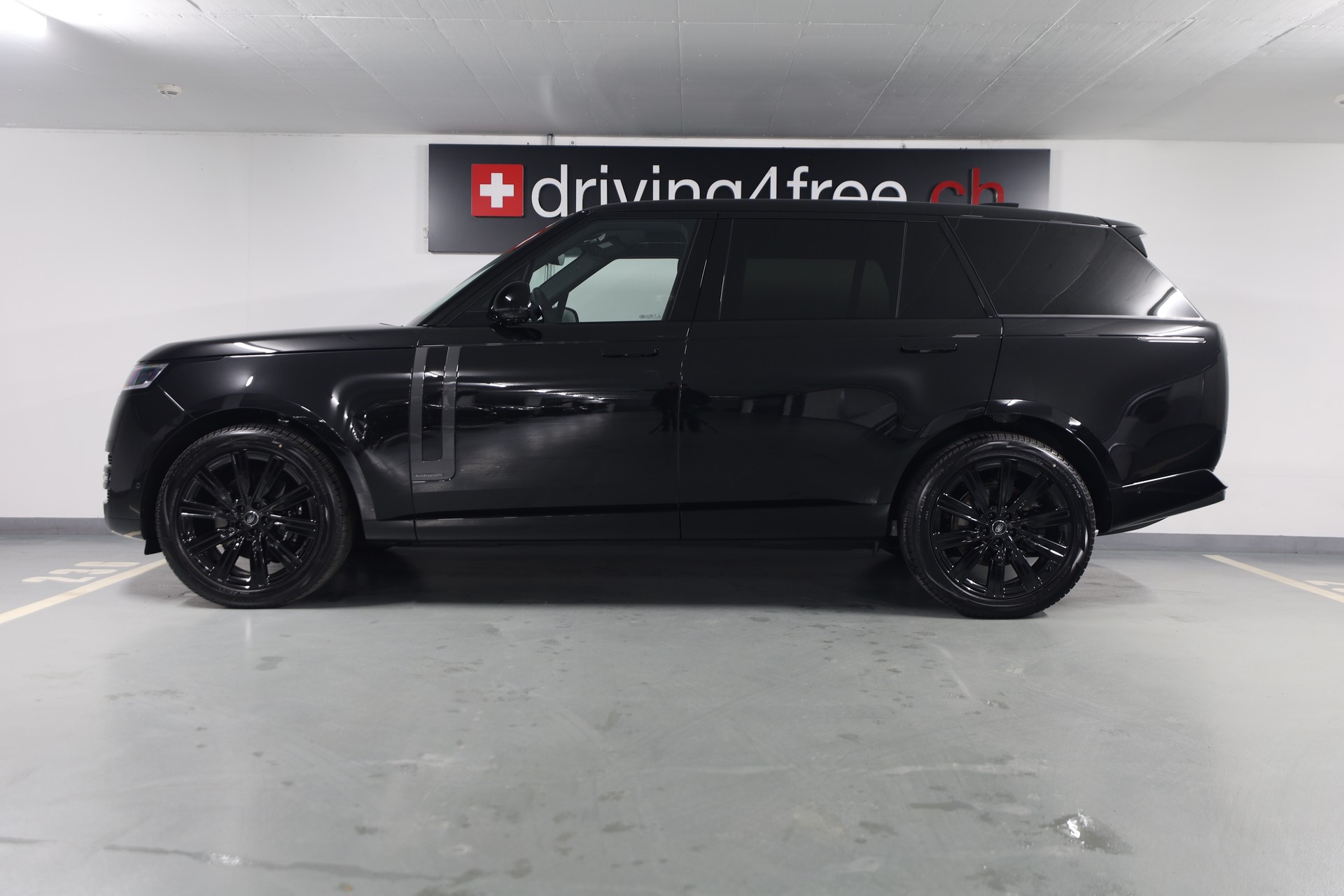 LAND ROVER Range Rover LWB 7PL P400 I6 3.0 MHEV Autobiography Automatic-showroom-element-1