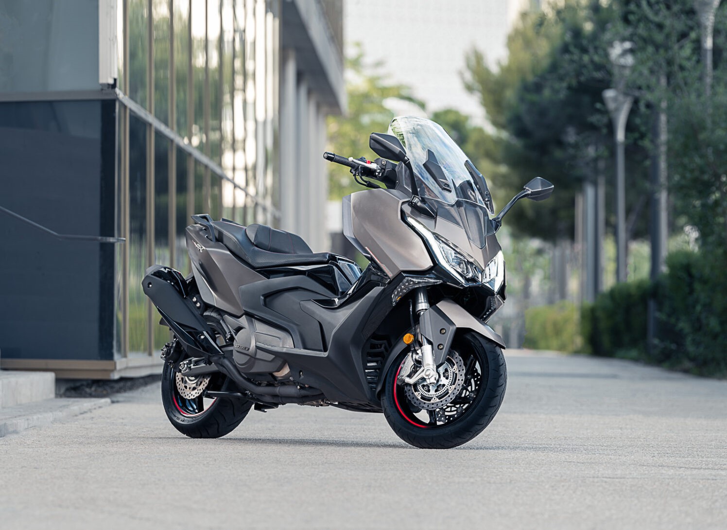 Kymco Maxi Scooter Kymco 550 Recensioni 550 Ets Offerte Kymco 550