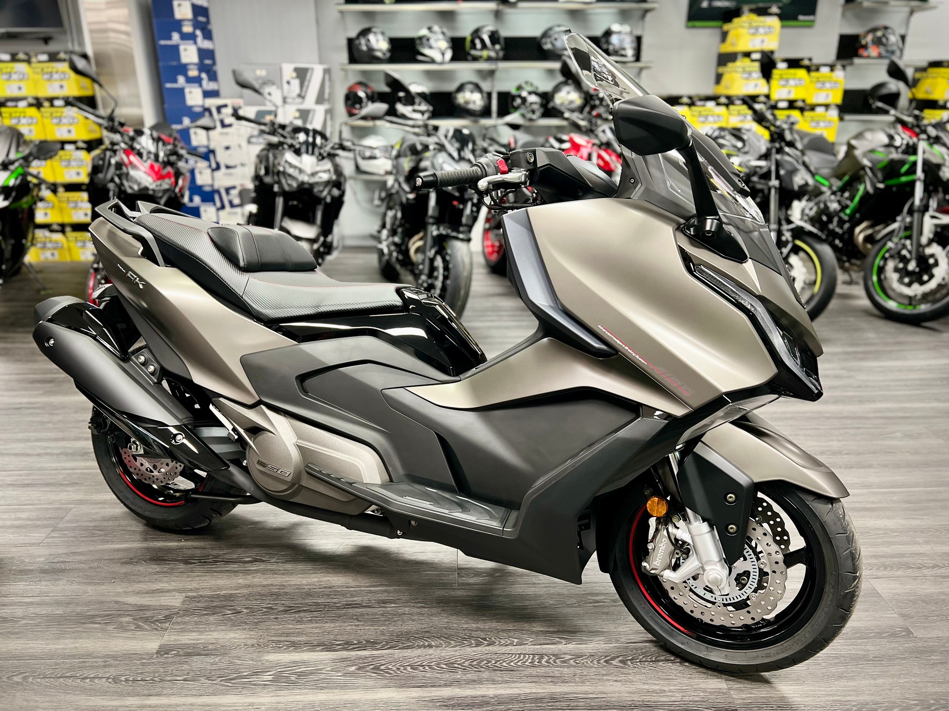 Maxi Scooter Kymco Scooter 550 Maxi Scooter Ak 550 Kymco 2018