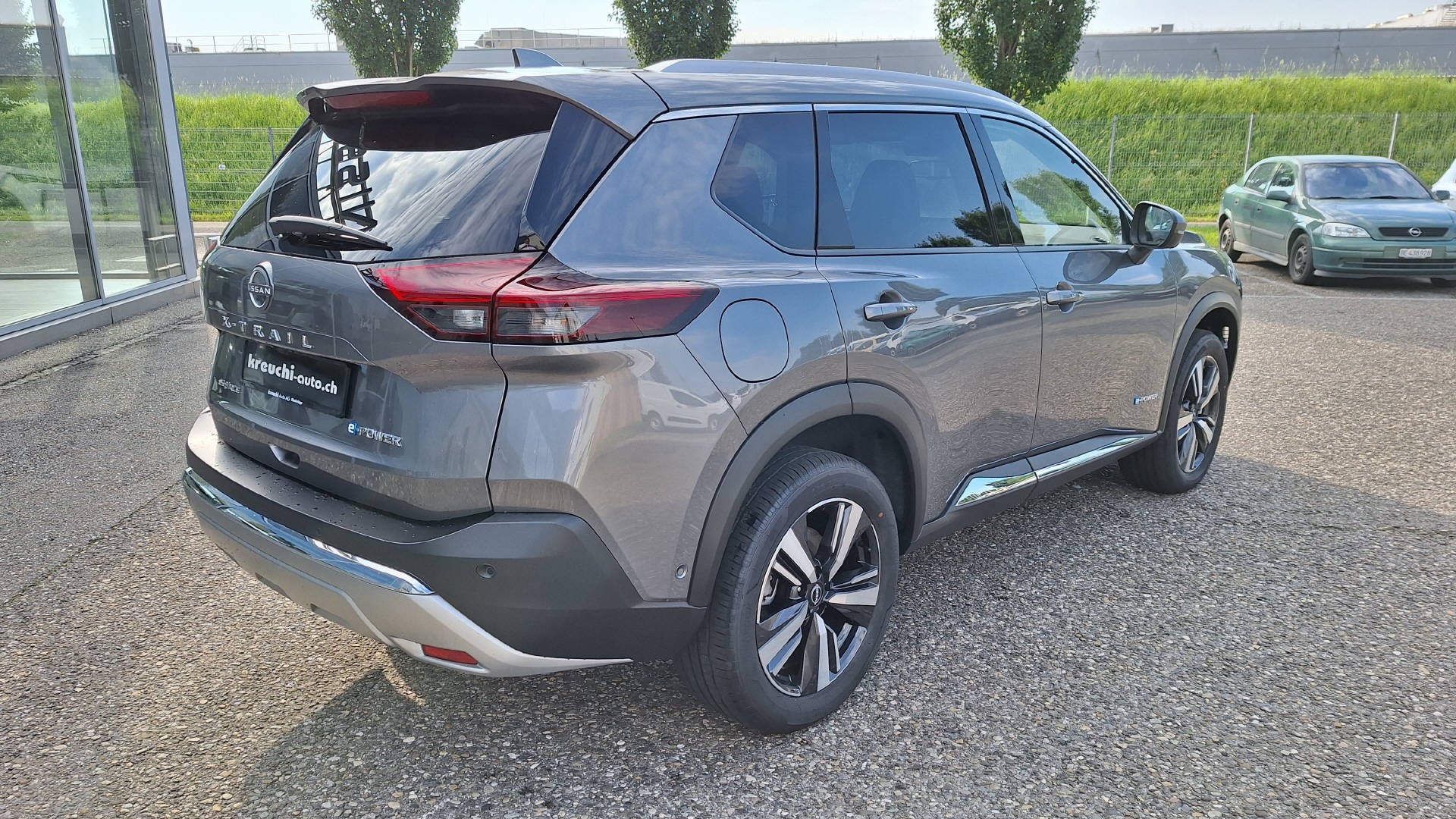 NISSAN X-Trail 1.5 VC-T Tekna e-4orce-image-3