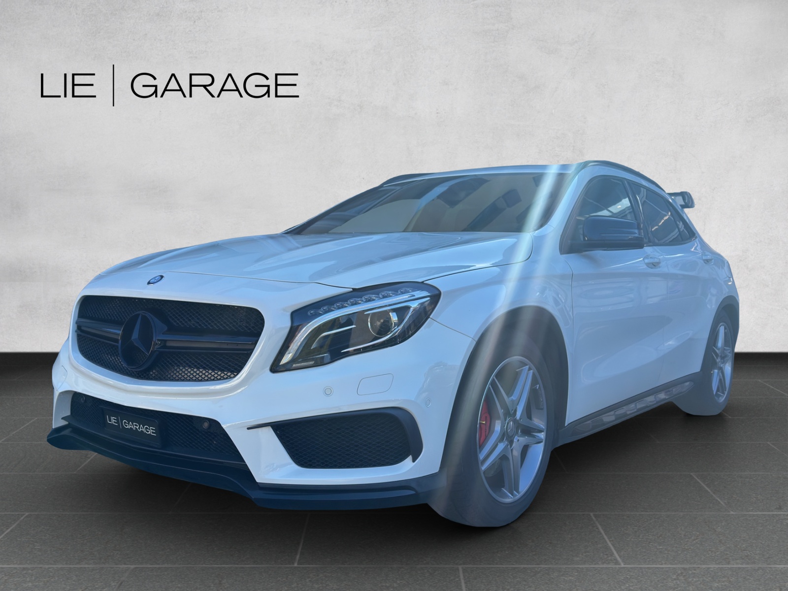 MERCEDES-BENZ GLA 45 AMG 4Matic 7G-DCT