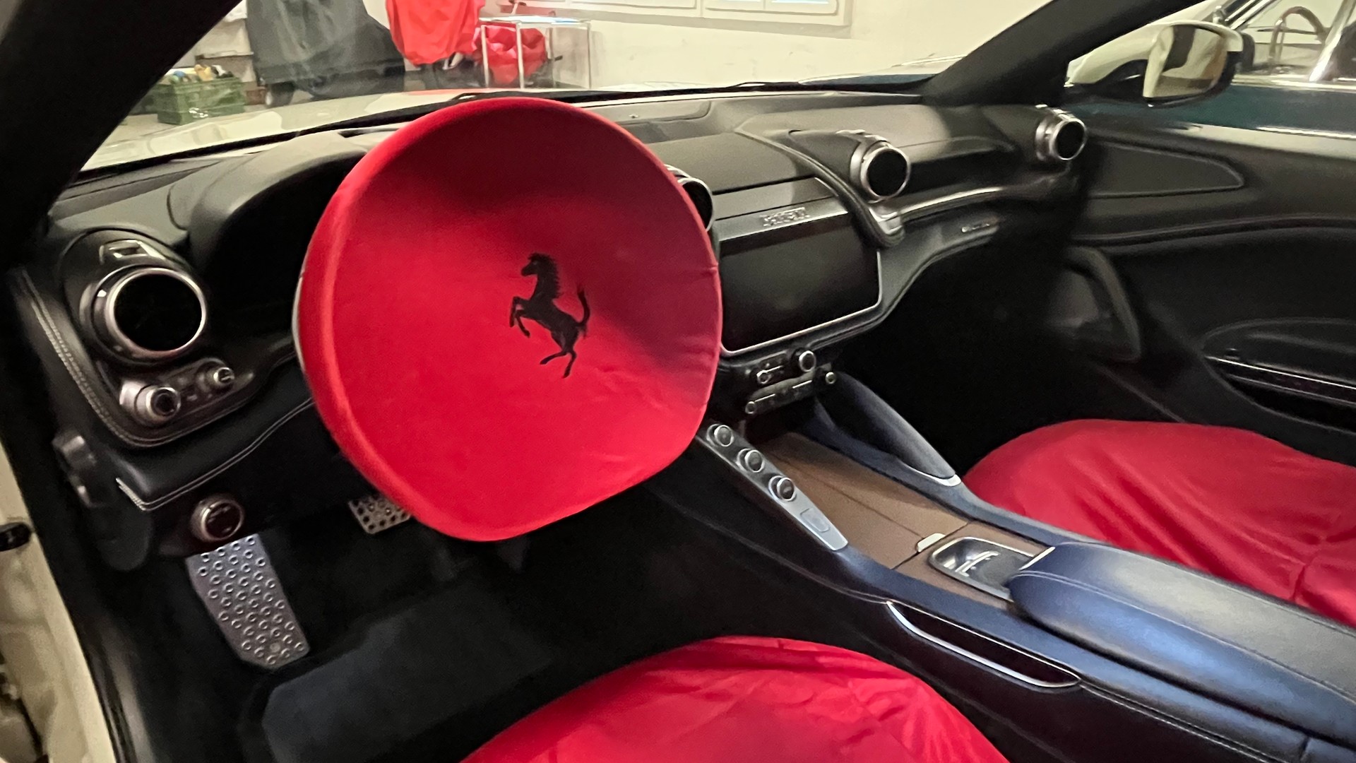 FERRARI GTC 4 Lusso-image-8