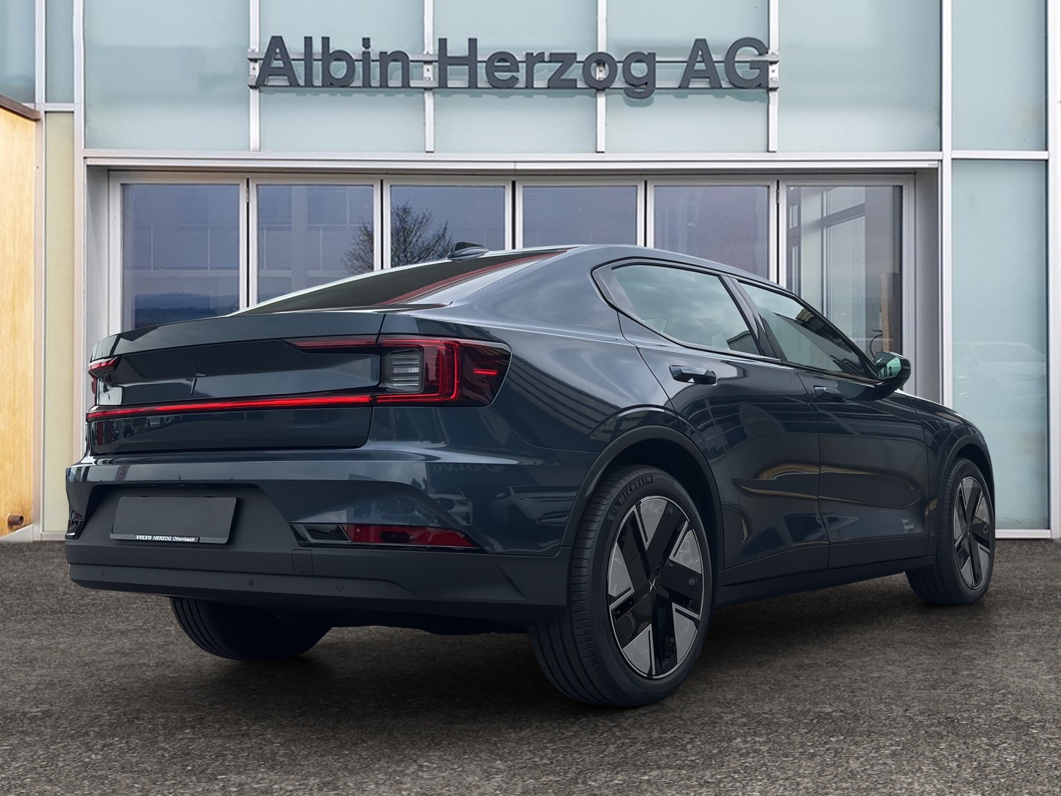 POLESTAR 2 Long Range Dual Motor-showroom-element-3