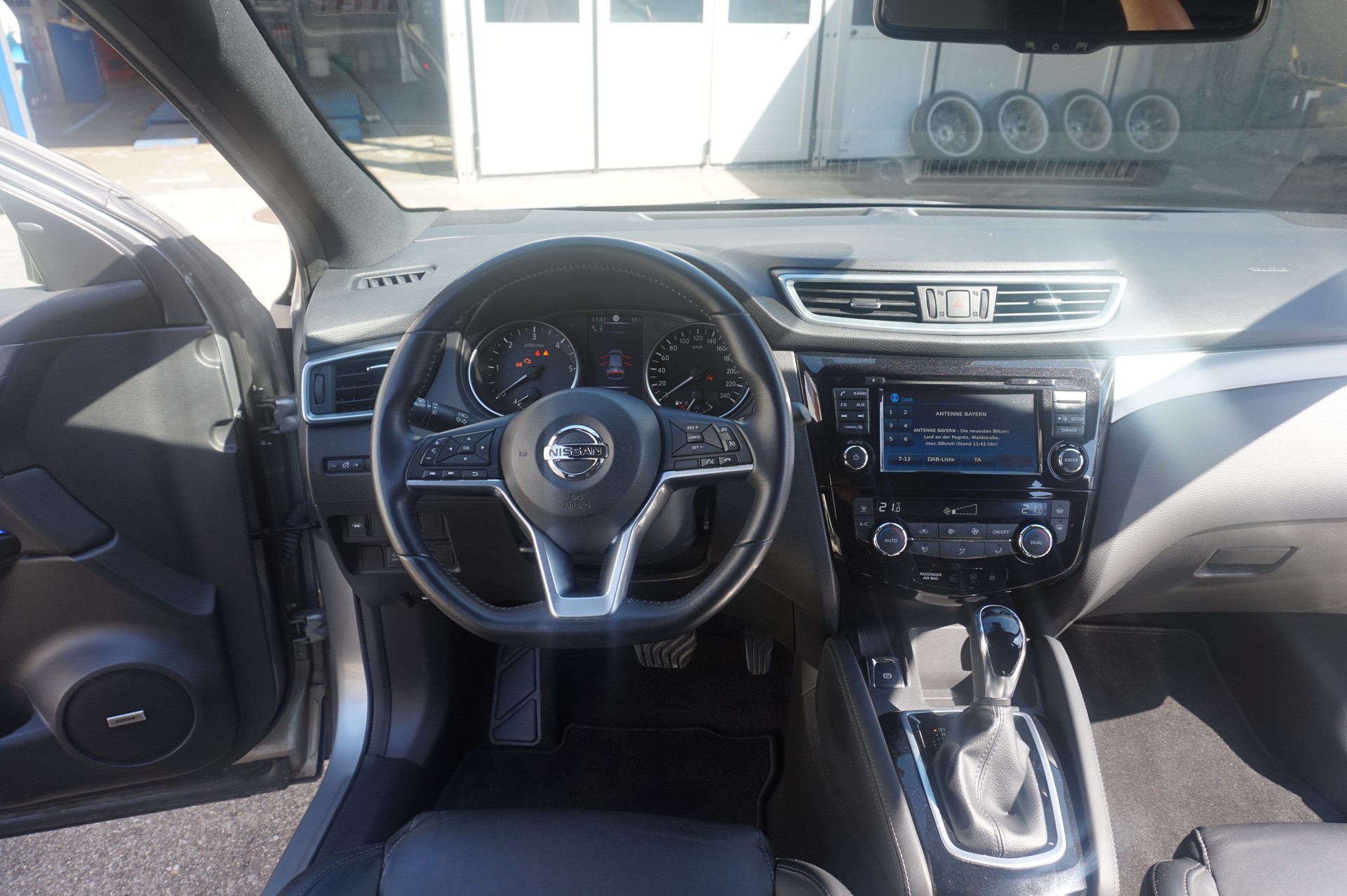 NISSAN Qashqai 1.6 dCi tekna+ Xtronic CVT-image-7
