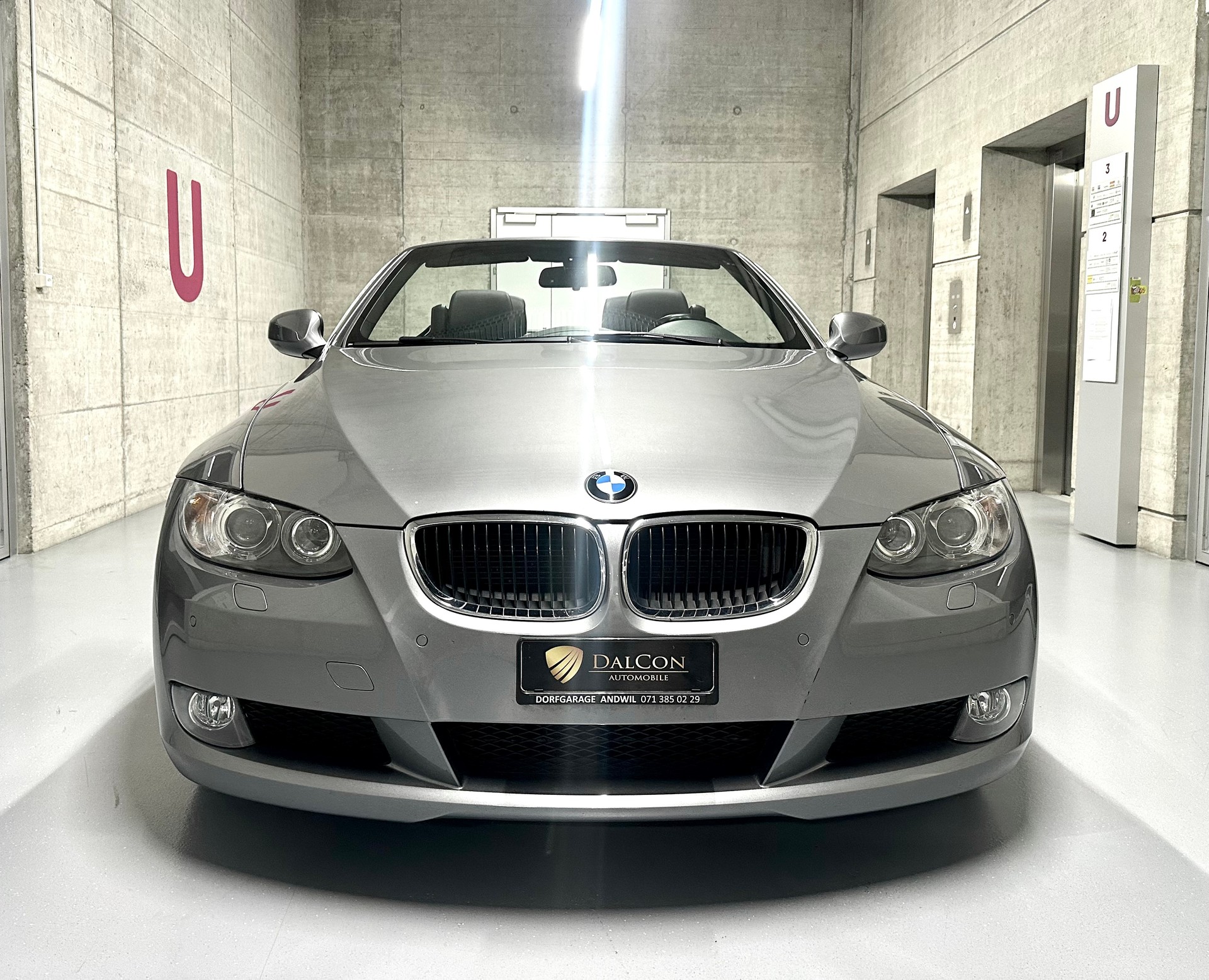 BMW 320i Cabriolet Steptronic-image-6