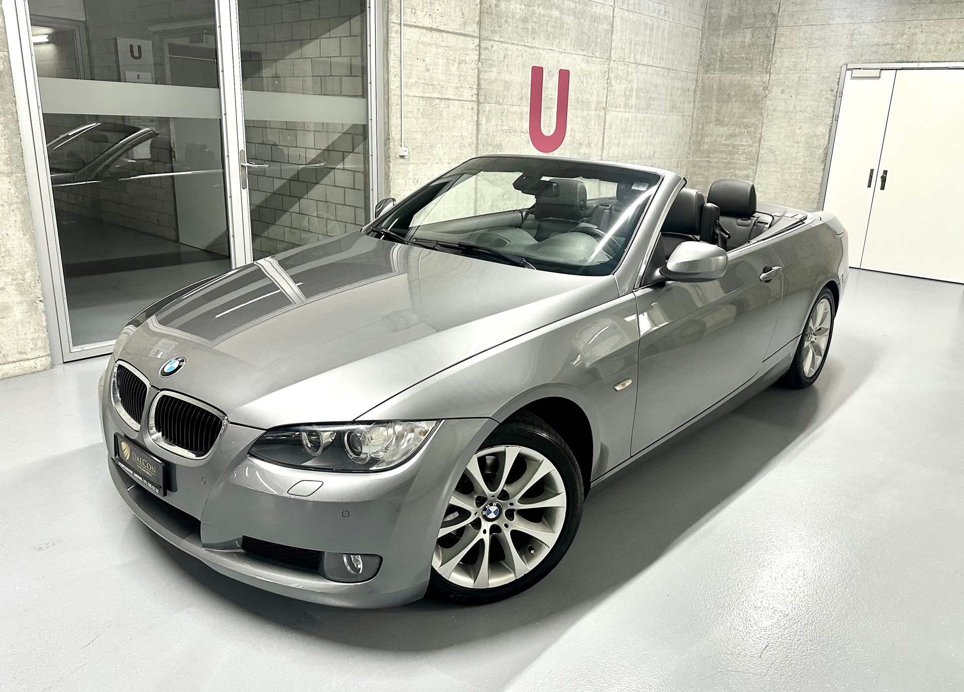 BMW 320i Cabriolet Steptronic-image-2
