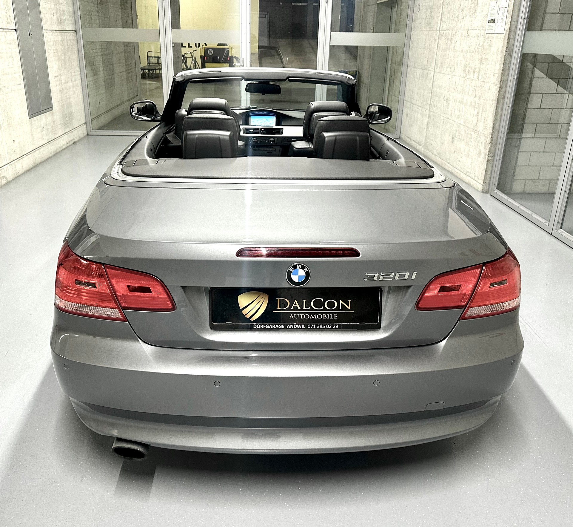 BMW 320i Cabriolet Steptronic-image-9