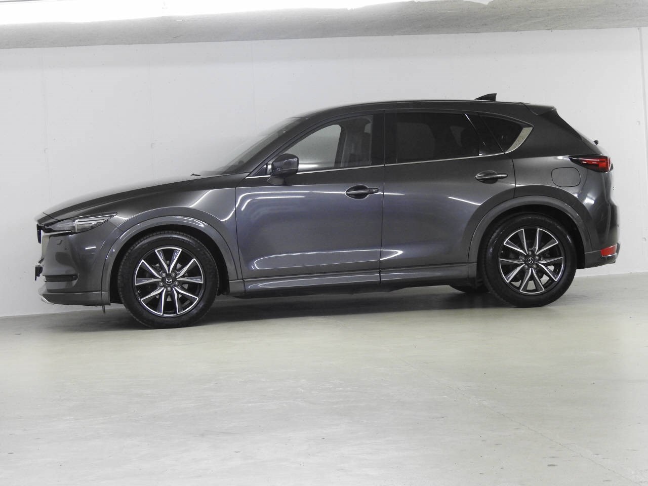MAZDA CX-5 2.2 D 175 Revolution AWD-image-9