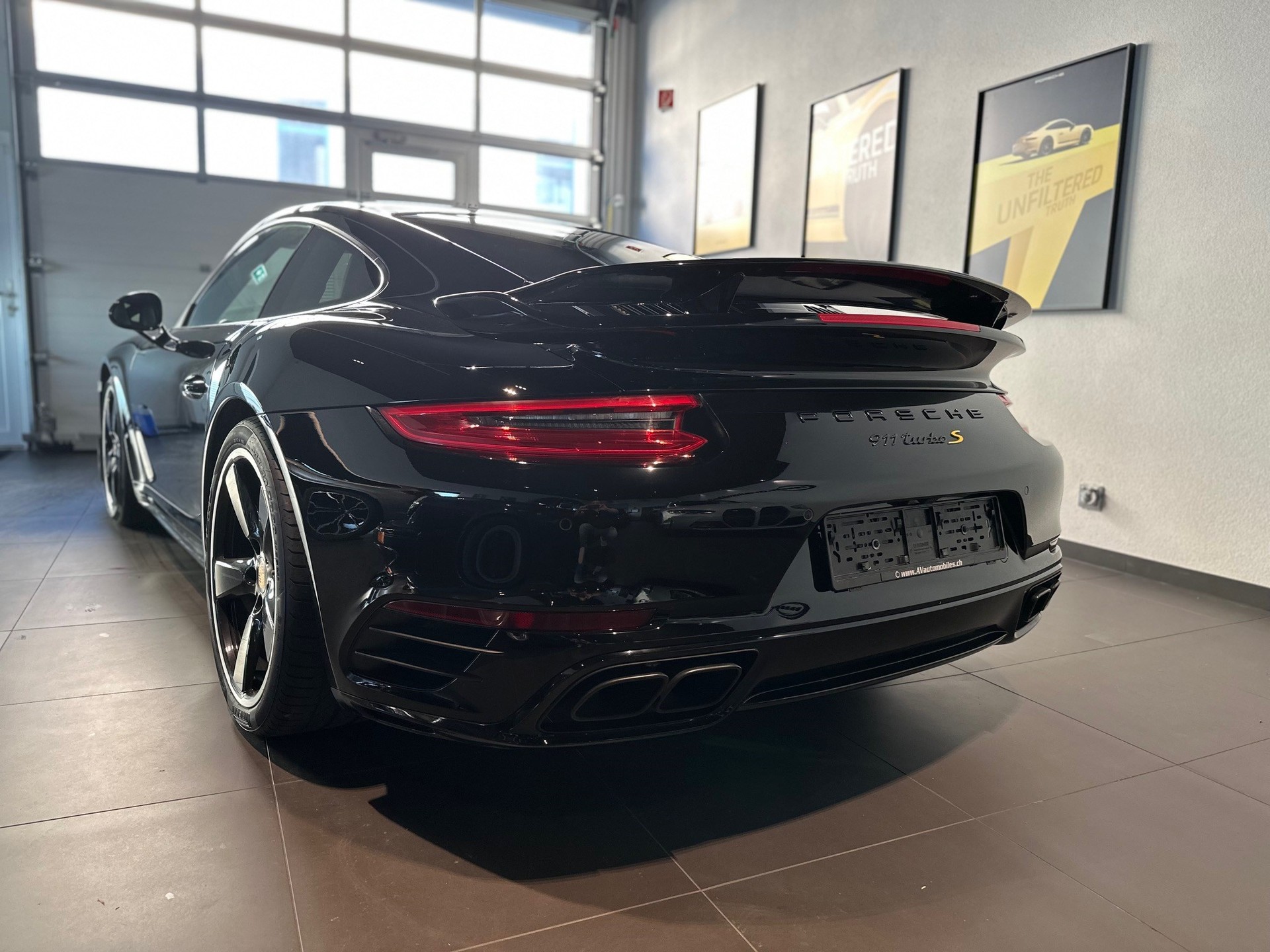 PORSCHE 911 Turbo S PDK-image-8