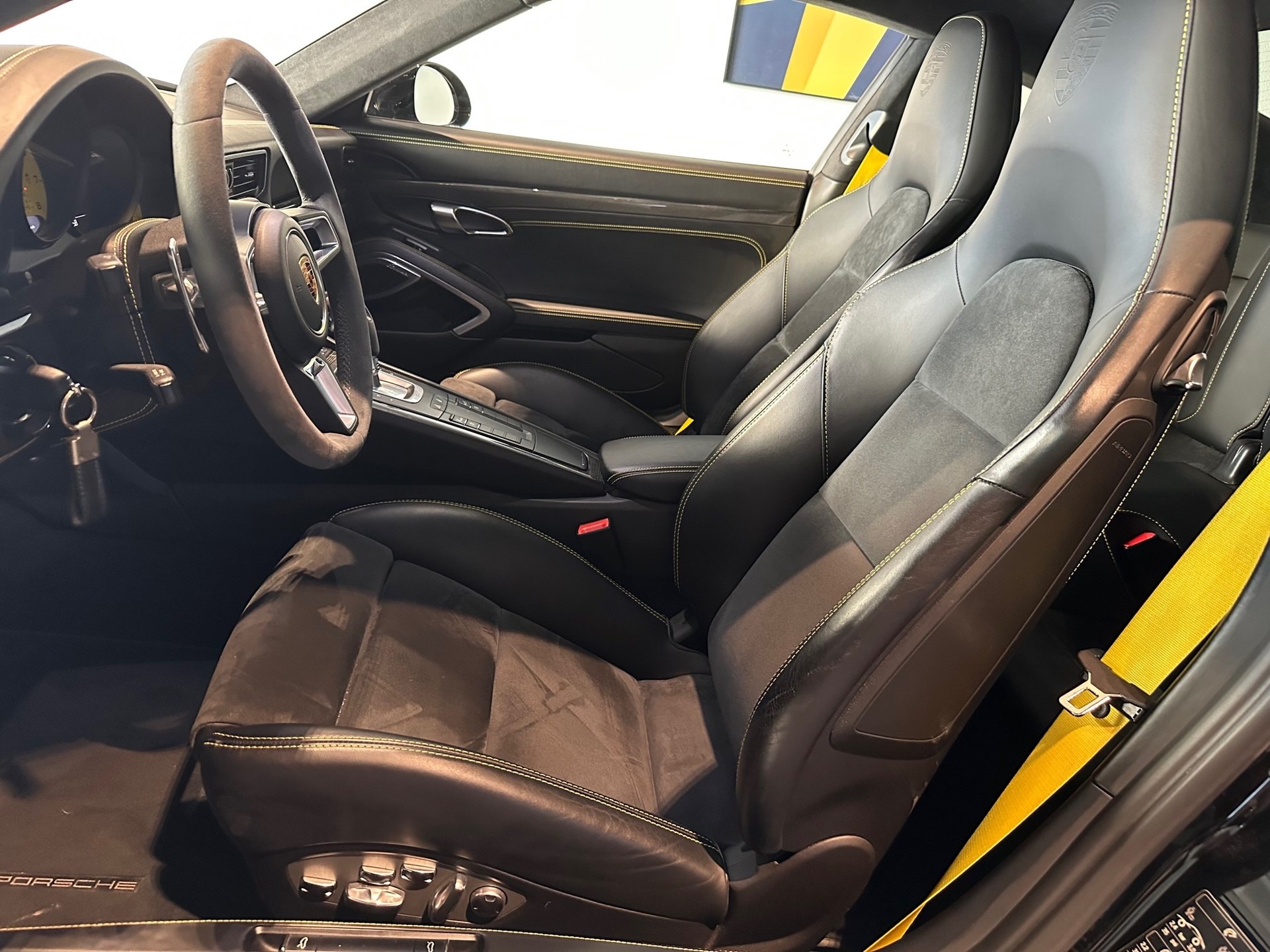 PORSCHE 911 Turbo S PDK-image-10