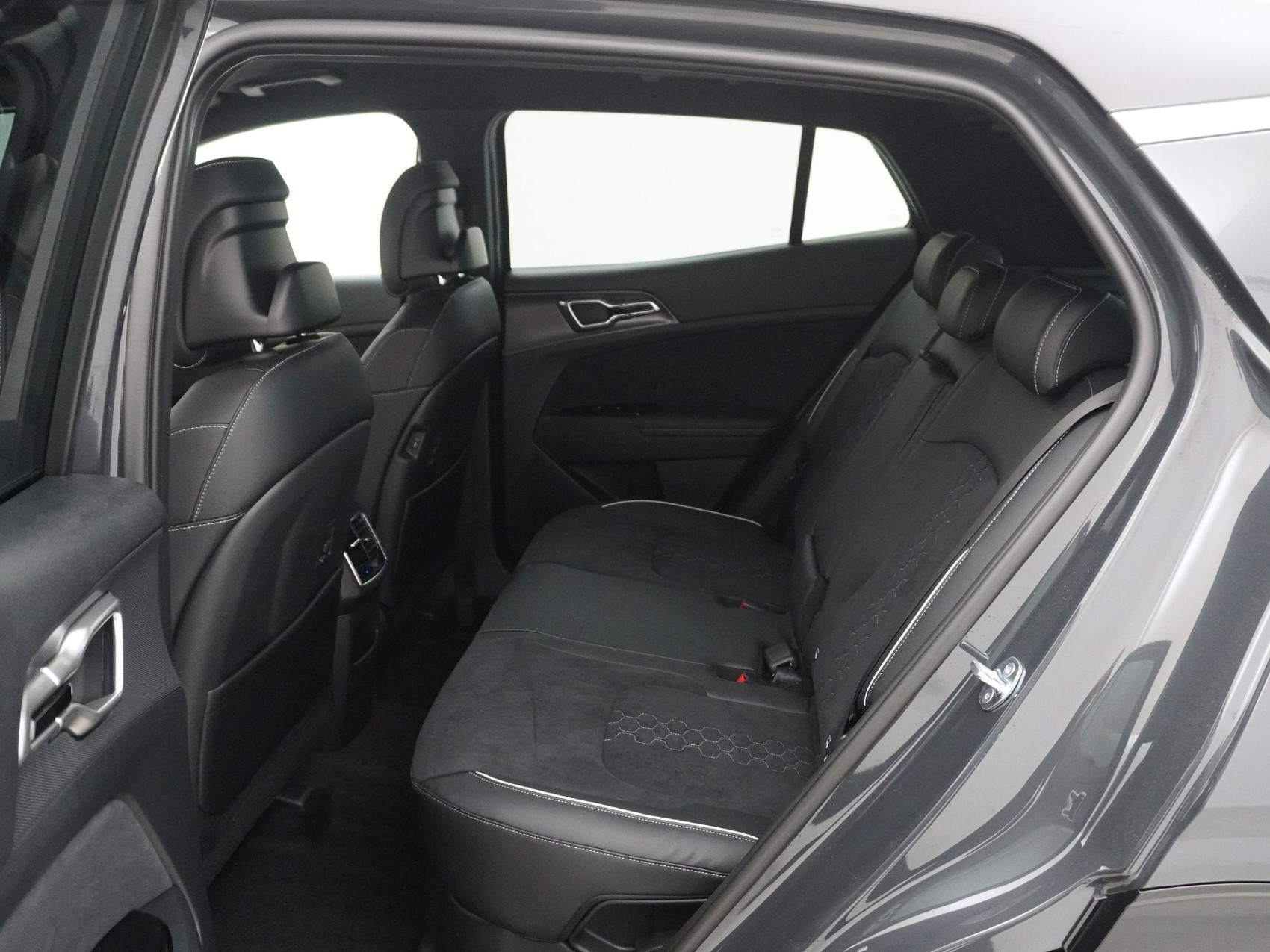 KIA SPORTAGE 1.6 T-GDi GT-Line-image-14