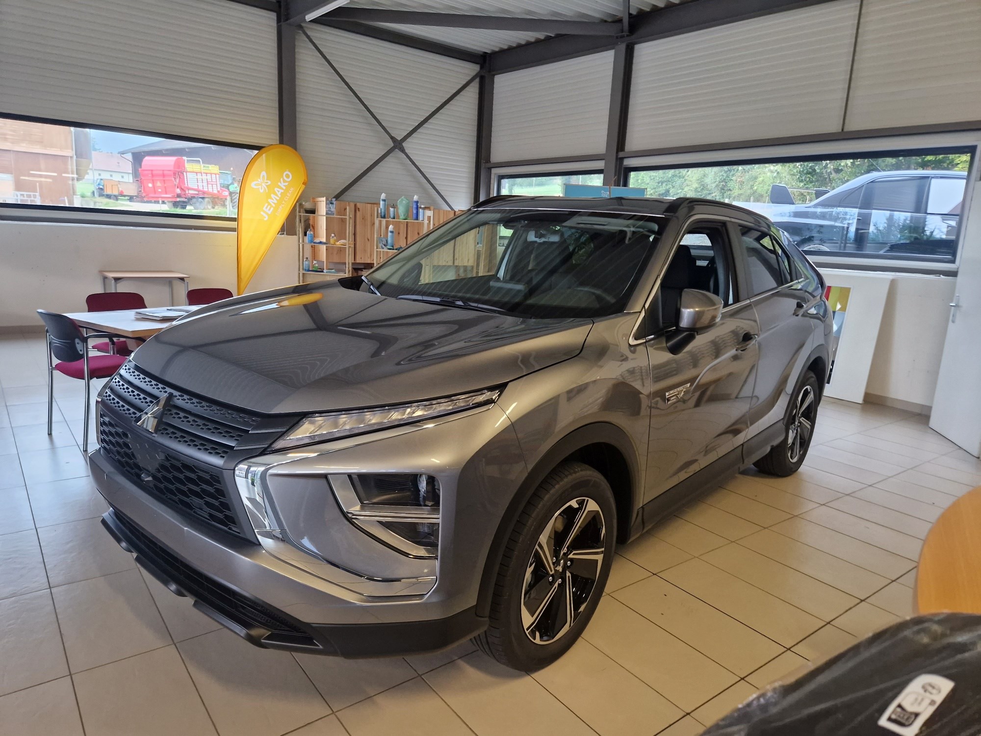 MITSUBISHI Eclipse Cross 2.4 PHEV Inform 4WD (SUV / Gelndewagen)