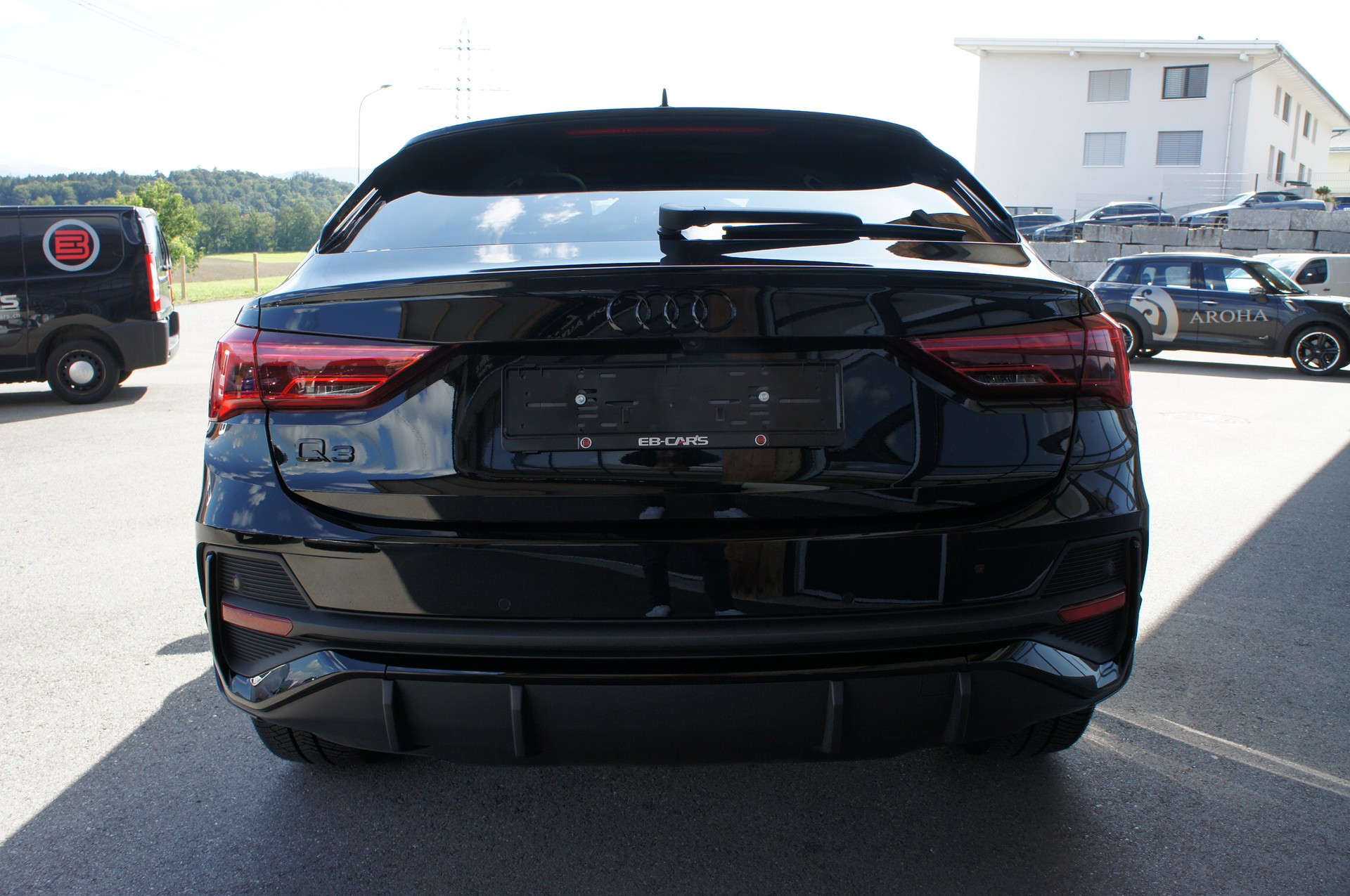 AUDI Q3 Sportback 35 TFSI S line Attraction-showroom-element-3