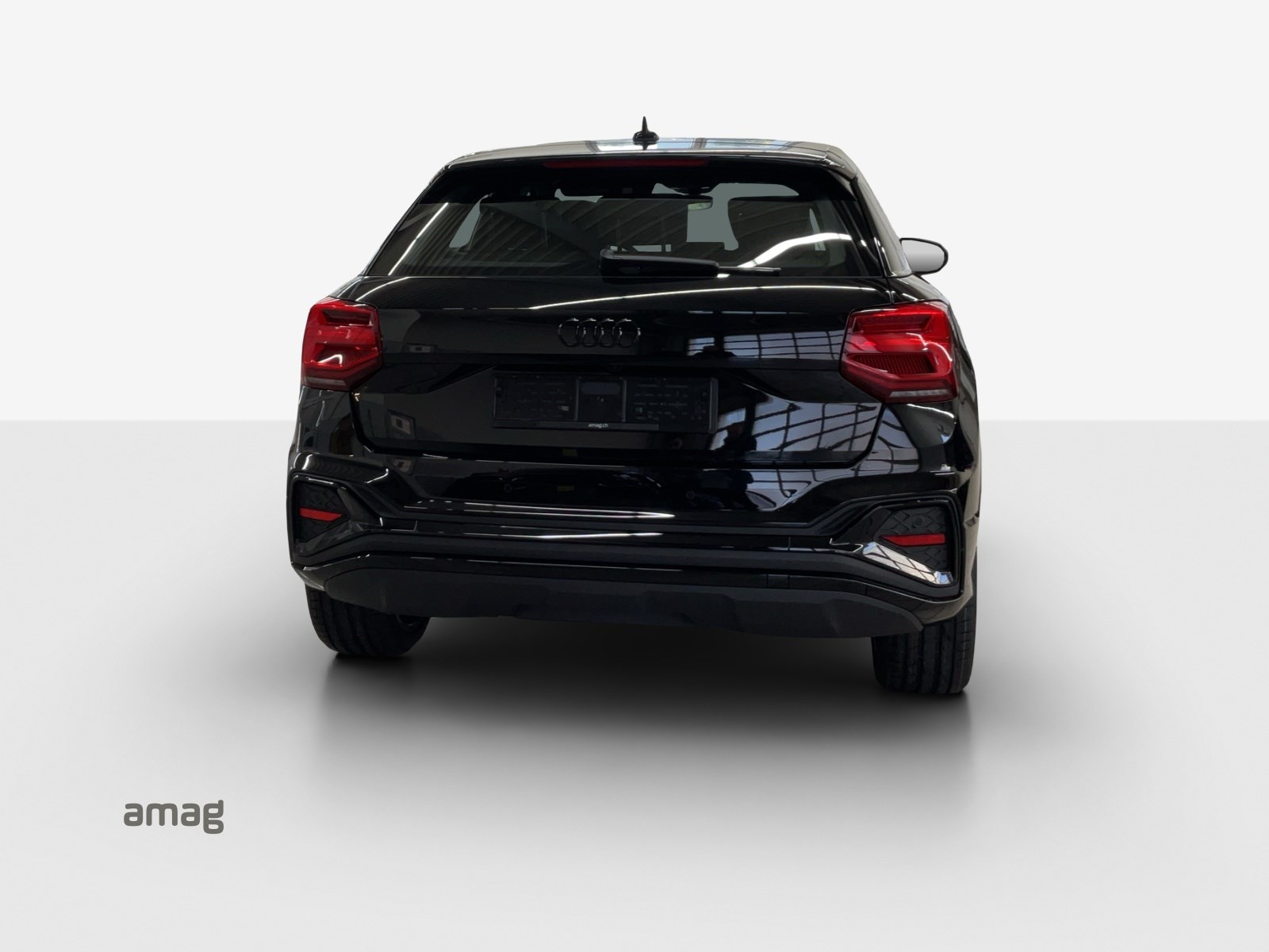 AUDI Q2 35 TFSI S line S-tronic-showroom-element-3