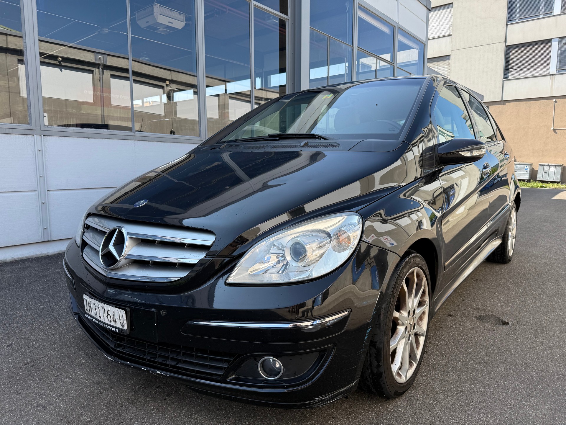 MERCEDES-BENZ B 170 *CH Fahrzeug *Automat *Lederausstattung