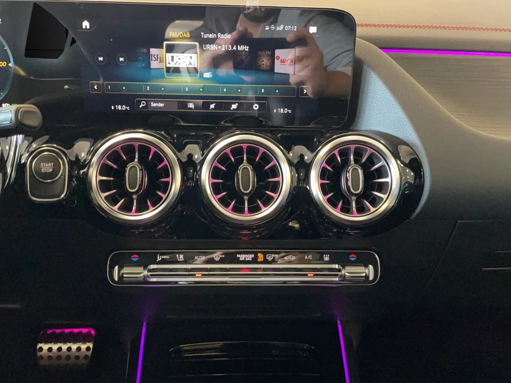 Image MERCEDES-BENZ EQA-350 EQA 350 4Matic Swiss Star