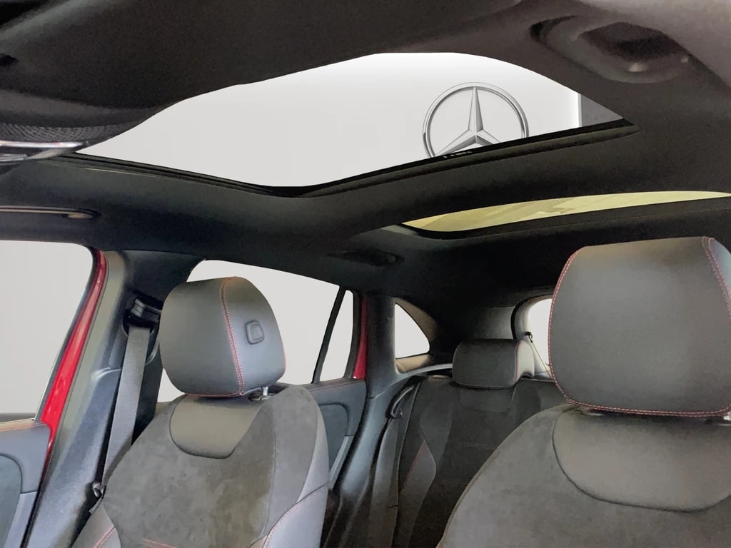 Image MERCEDES-BENZ EQA-350 EQA 350 4Matic Swiss Star