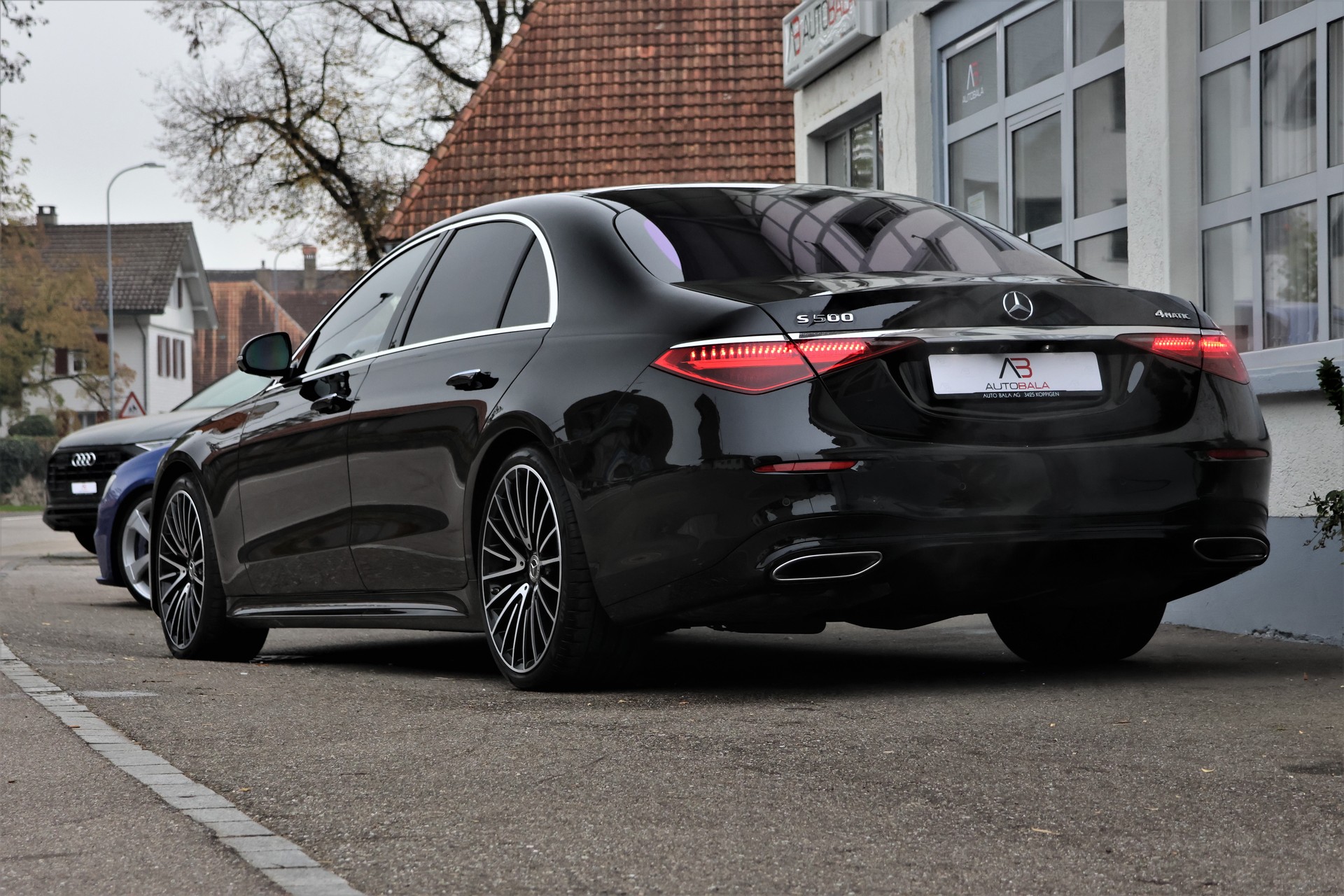 MERCEDES-BENZ S 500 L 4Matic AMG Line 9G-Tronic (CH)-showroom-element-1