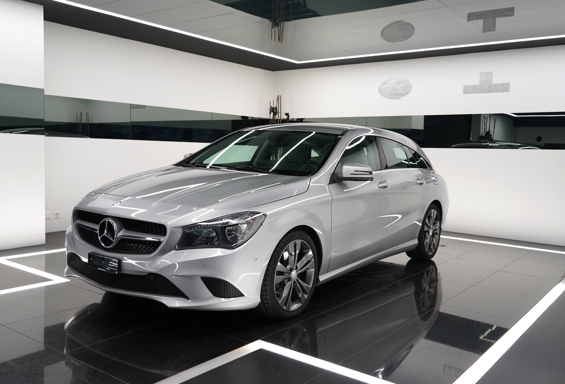 MERCEDES-BENZ CLA 250 Urban 4Matic