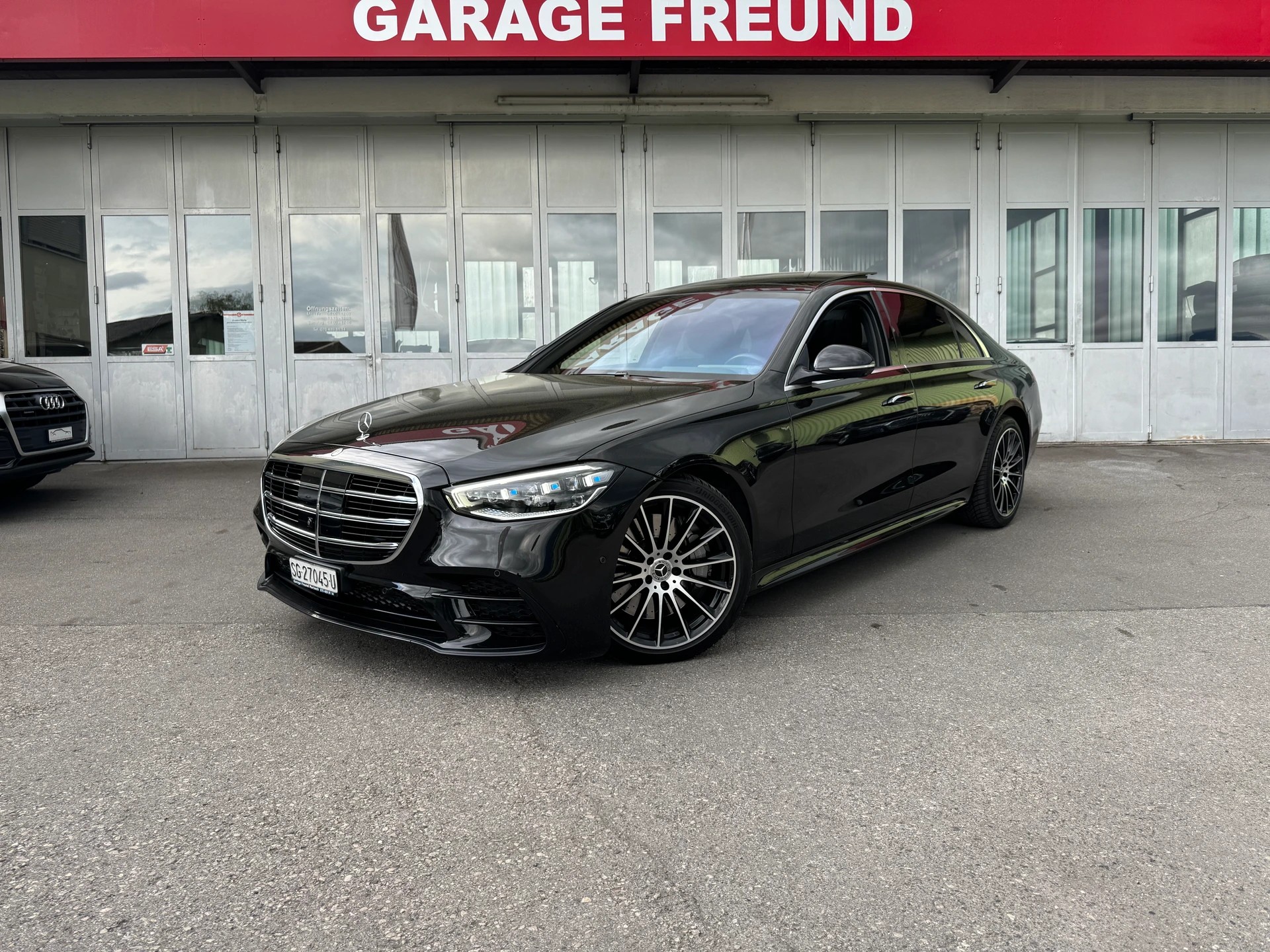MERCEDES-BENZ S 500 L 4Matic AMG Line 9G-Tronic-showroom-element-3
