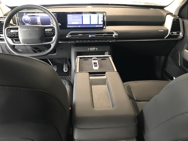 MAXUS eTerron 9 102kWh Luxury-image-4