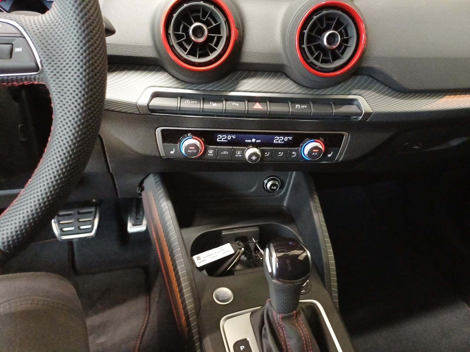 AUDI Q2 35 TFSI S line S-tronic-image-10