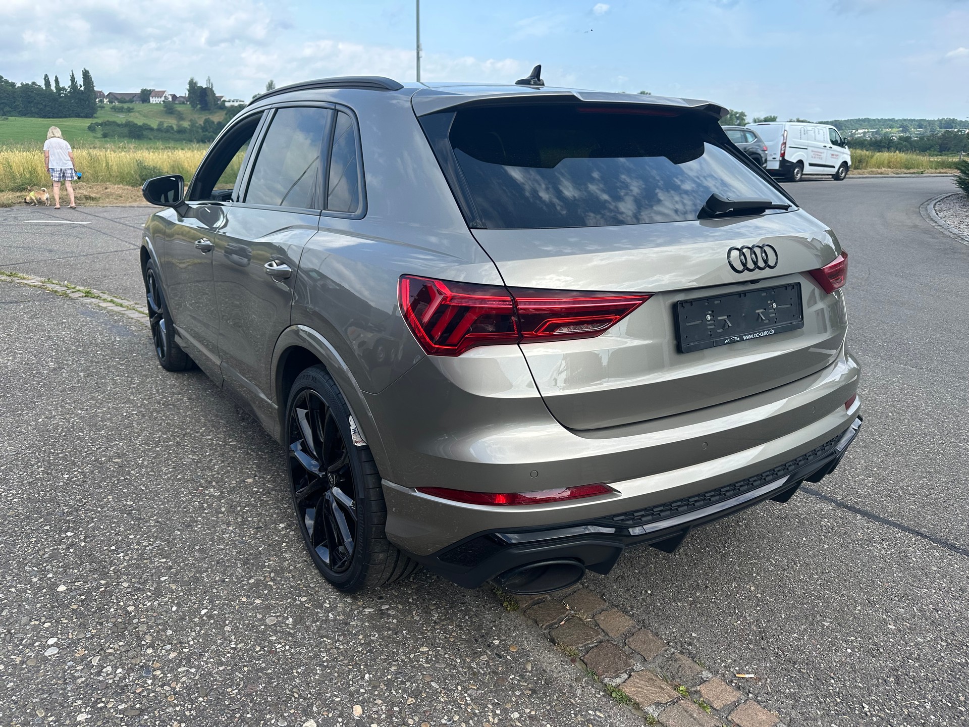 AUDI RS Q3 2.5 TFSI quattro S tronic-showroom-element-3