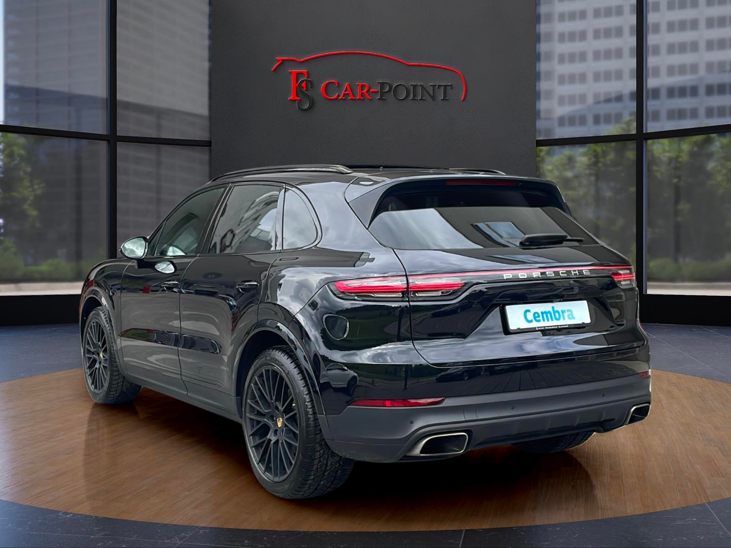 PORSCHE Cayenne-showroom-element-2