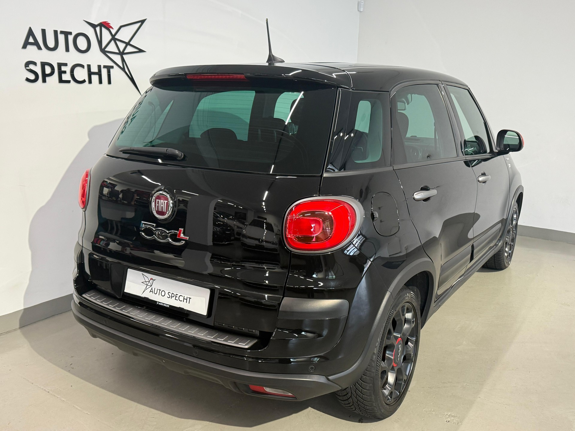 FIAT 500L Wagon 1.6JTD Sport-showroom-element-3