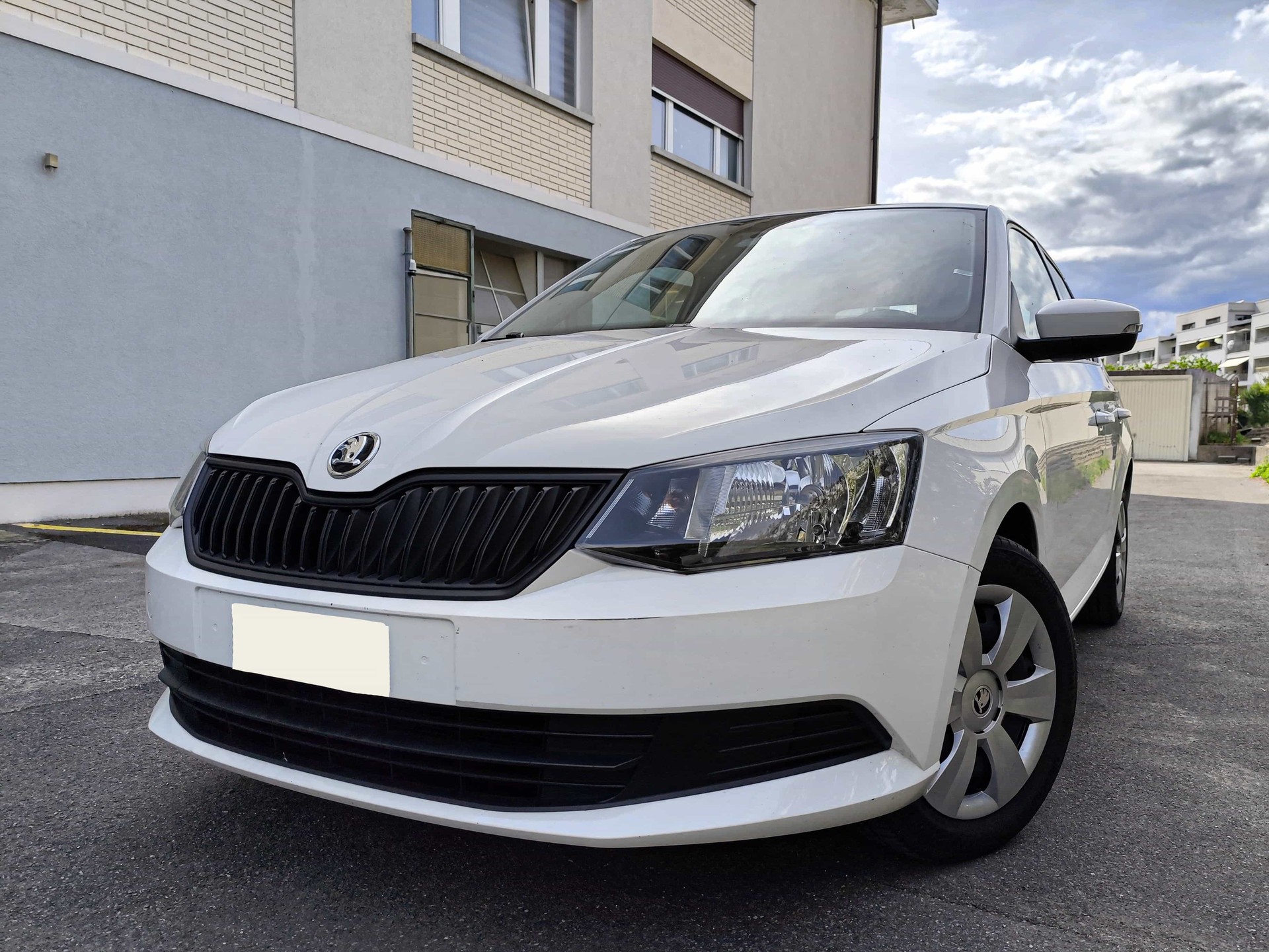 SKODA Fabia 1.0 Active-image-0