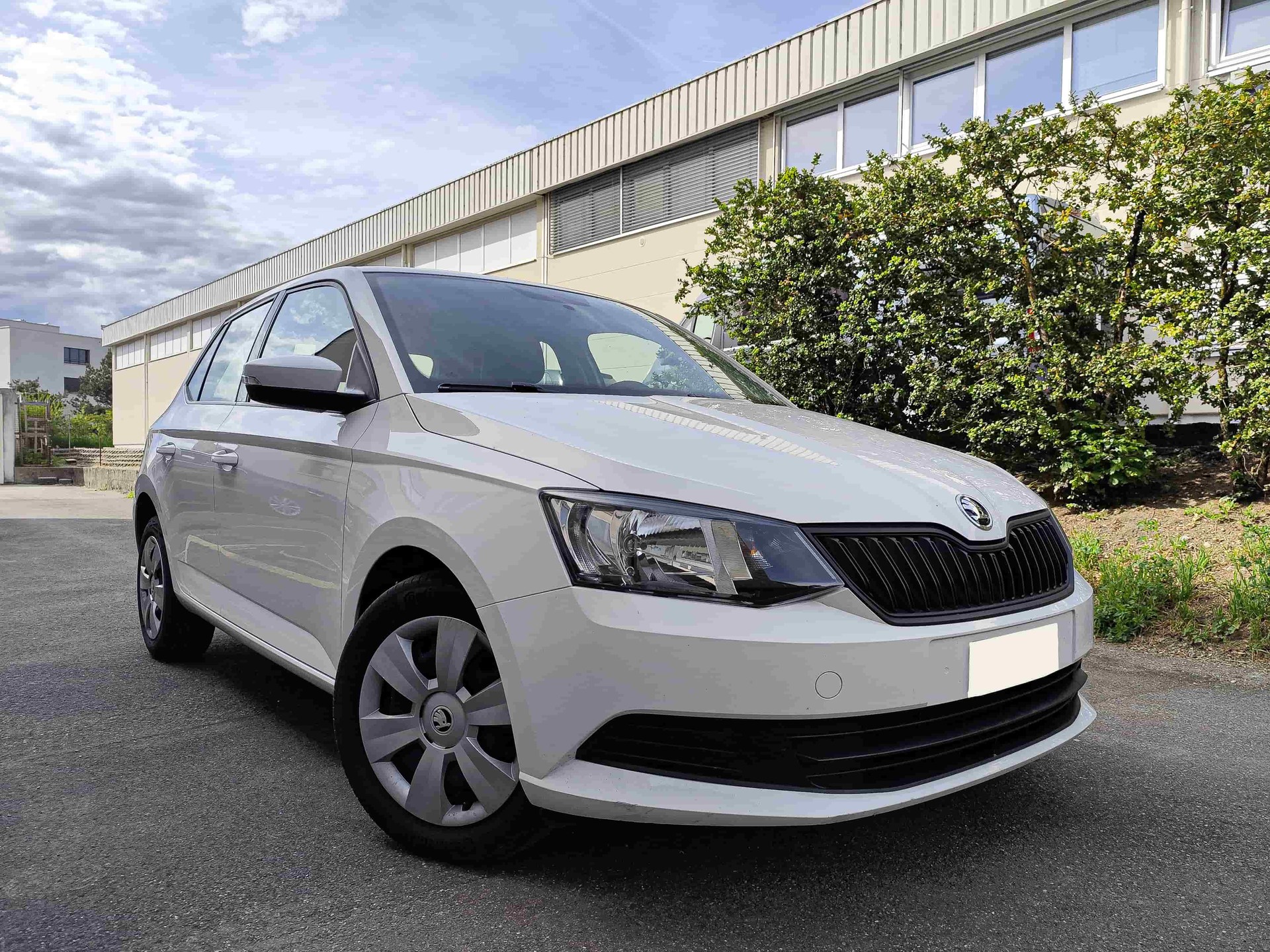 SKODA Fabia 1.0 Active-image-2
