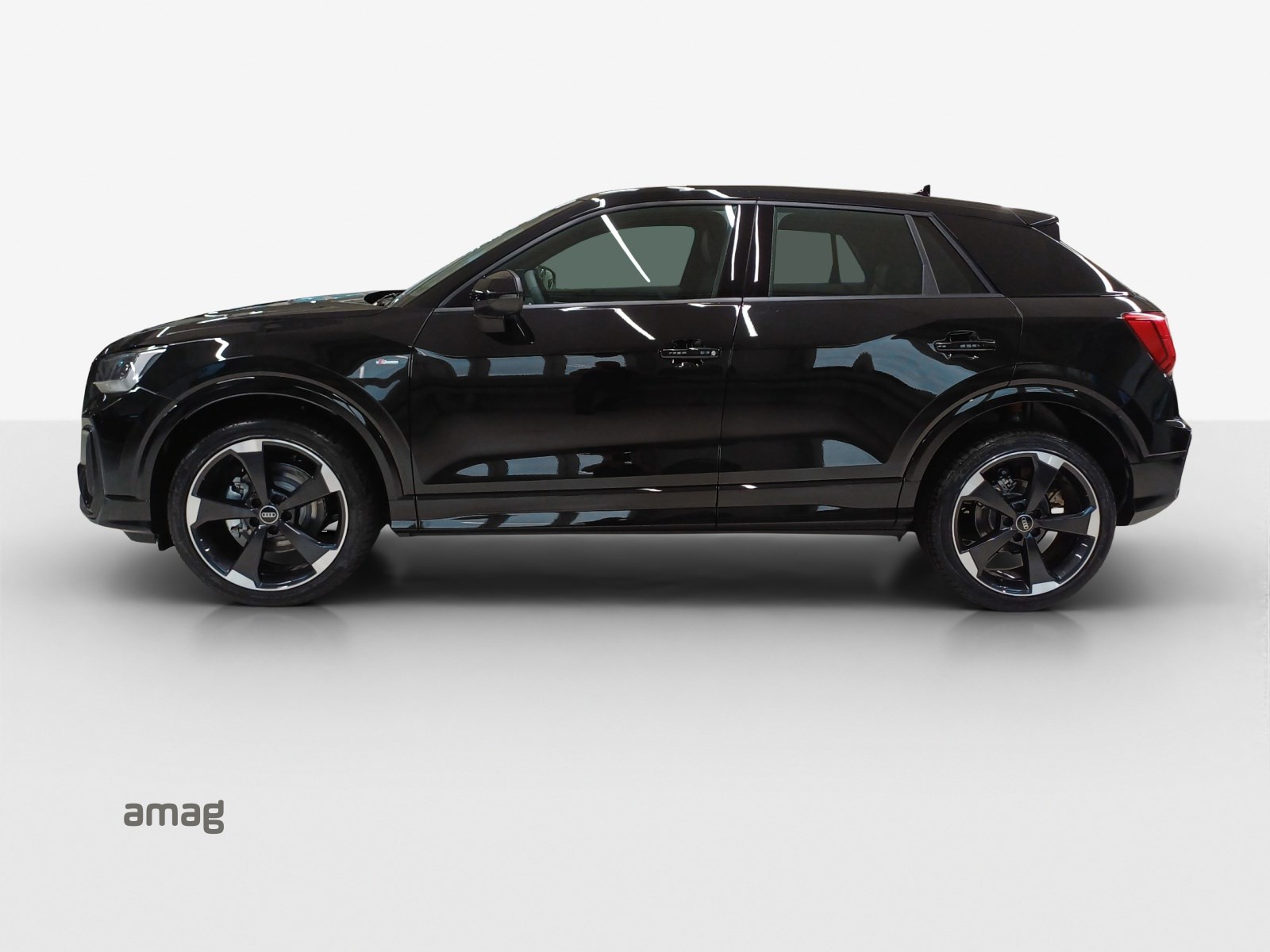 AUDI Q2 35 TFSI S line S-tronic-showroom-element-1