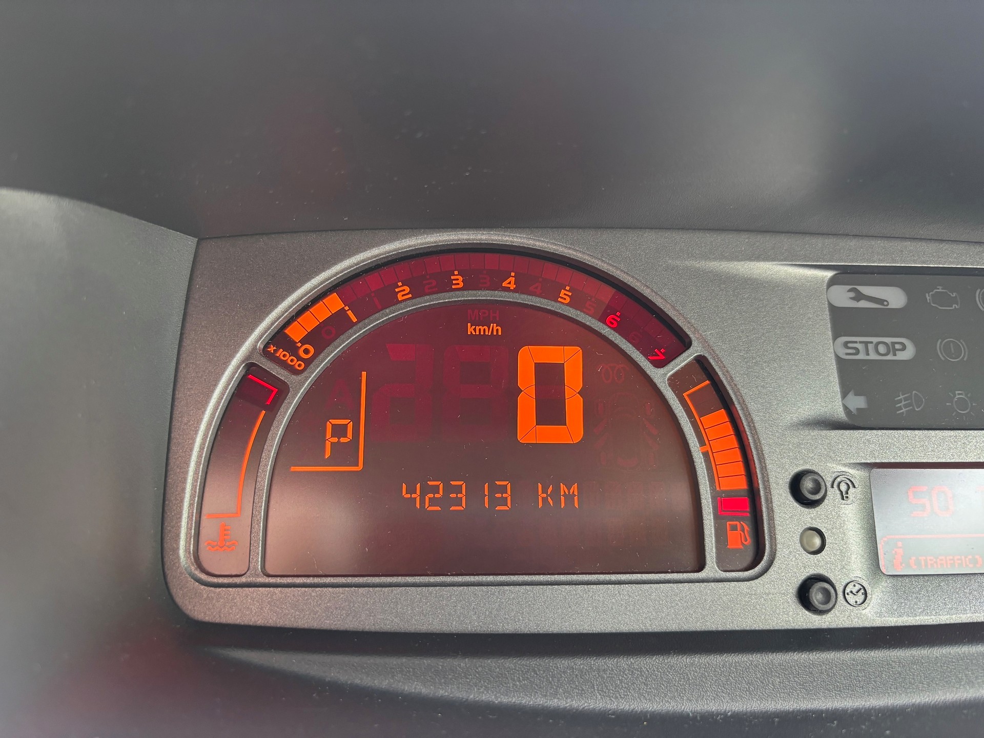 RENAULT Modus 1.6 16V Expression Automatic-image-4