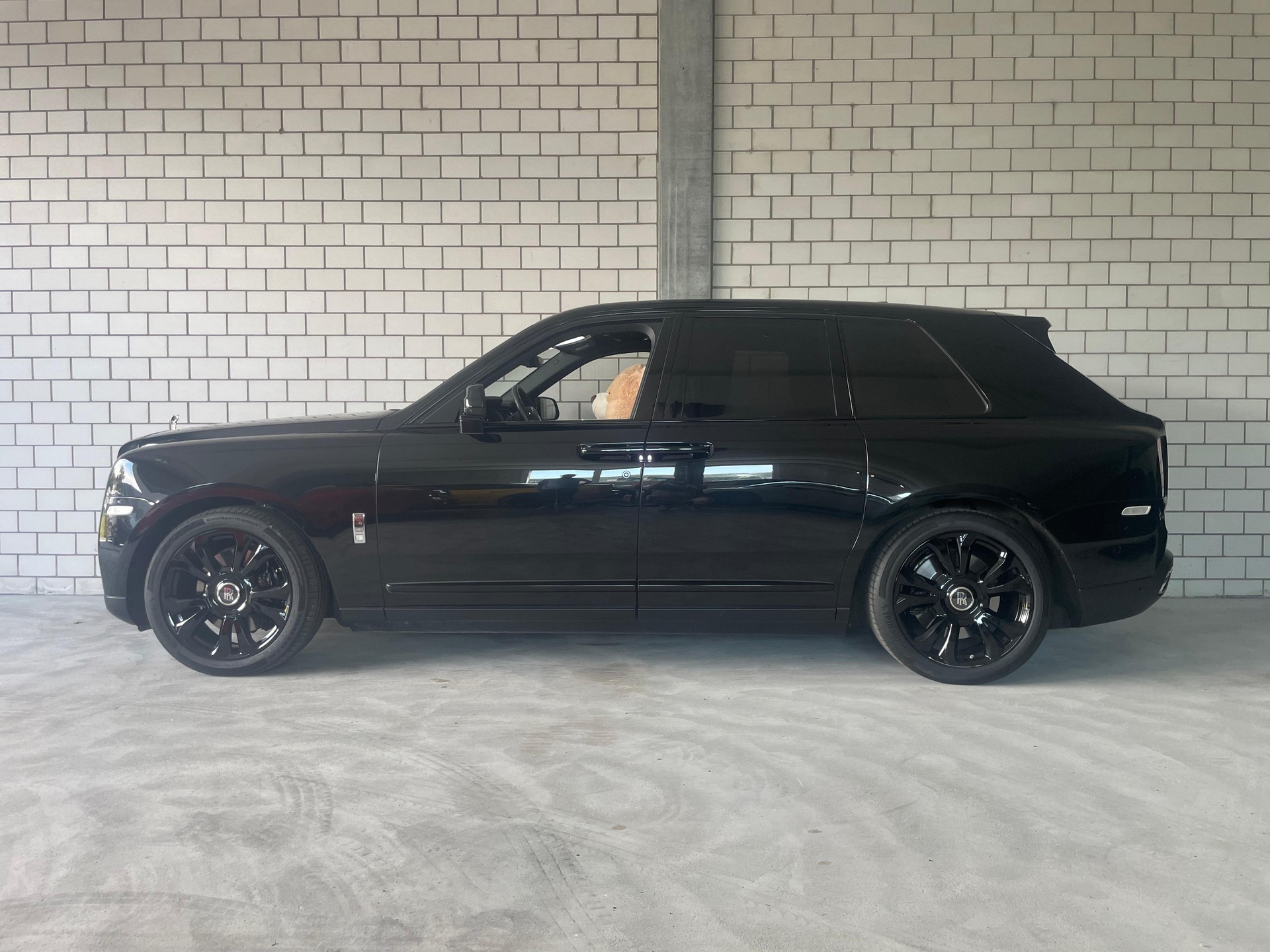 ROLLS-ROYCE Cullinan 6.7 V12 Traumausstattung