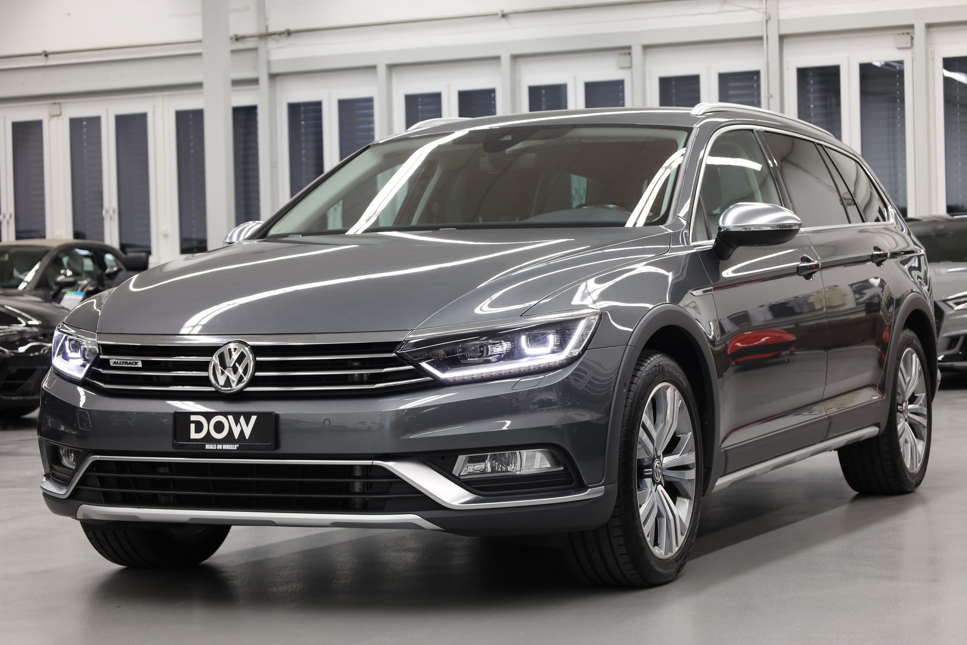 VW Passat Alltrack 2.0 TSI DSG 4m-showroom-element-2